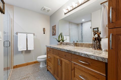 Tiny photo for 3000 NAVAJO Way, Springdale, UT 84767 (MLS # 26-273069)