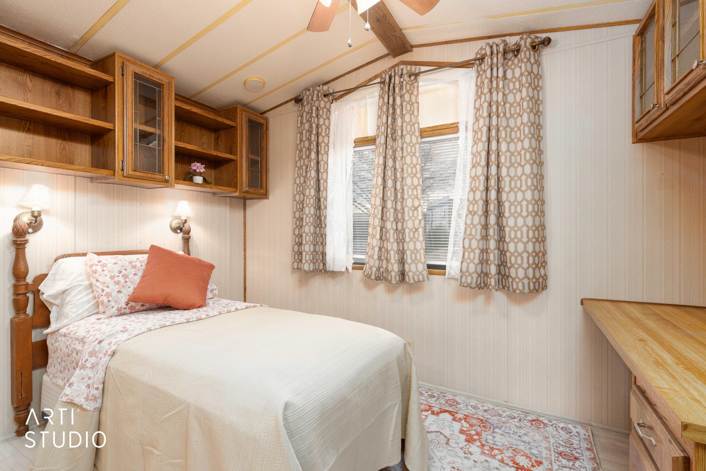 CANYON BREEZE RV RESORT - Residential