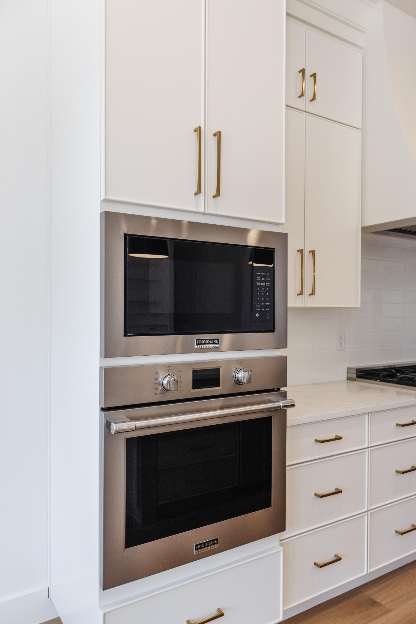 QUEENSRIDGE - Residential