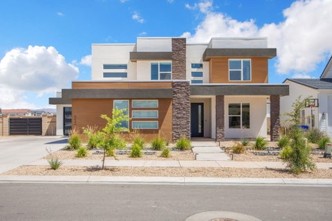Tiny photo for 552 W CANYON PINE DR, Saint George, UT 84790 (MLS # 26-273347)