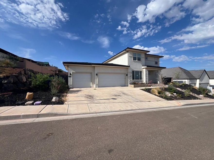 Welcome to this home with amazing potential. It does feature 4-bedrooms with an office and 3.5 bathrooms. It is located in the Shooting Star subdivision. This spacious home boasts an open floor plan with abundant natural light, possibly making it the perfect place for You. The kitchen could be a chef's dream with some stainless steel appliances, a large island, and plenty of counter space, flowing seamlessly into the dining and living areas.
This property is eligible under the Freddie Mac First Look ''FMFL'' Initiative through July 12, 2025