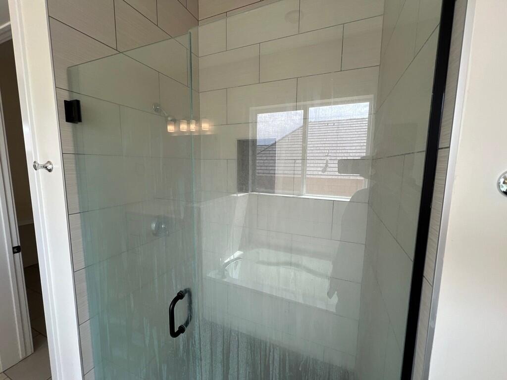 SHOOTING STAR - Residential