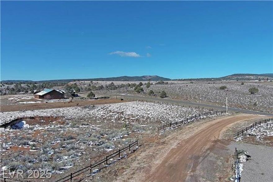 Tucked in a quiet cul-de-sac off Old Hwy 89, this 1.27-acre lot in Bryce Gate offers the perfect blend of seclusion & access. Fully fenced with a wood perimeter, community well (1/4 acre ft water included), & power stubbed to the lot, it's ready for your dream build whether a nightly rental or single-family home. Join a growing vacation hot spot with 4 neighboring homes already hosting rentals. Ideally situated between Zion & Bryce Canyon, & minutes from Grand Staircase-Escalante, Coral Pink Sand Dunes, & charming historic towns. A prime base-camp for outdoor adventure, investment, or both!