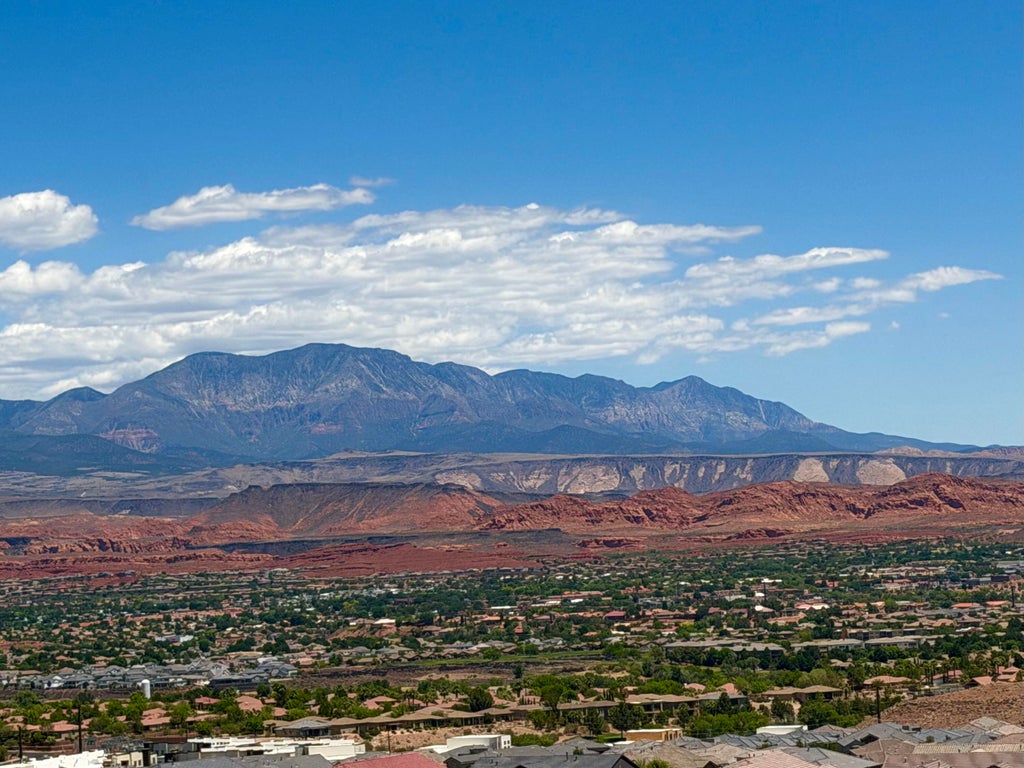 Photo of 139 Lesina Heights DR, Saint George, UT 84770 (MLS # 26-276792)
