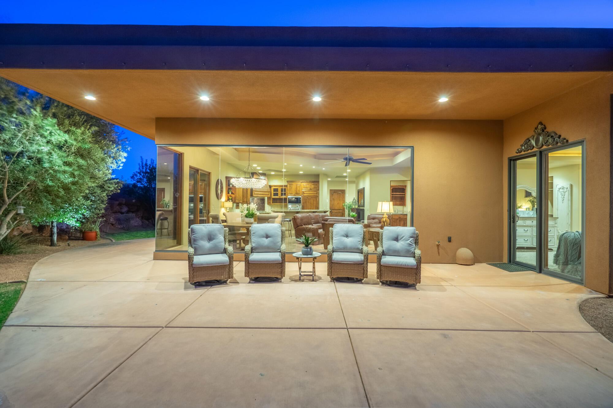 KACHINA SPRINGS EAST AT ENTRADA - Residential