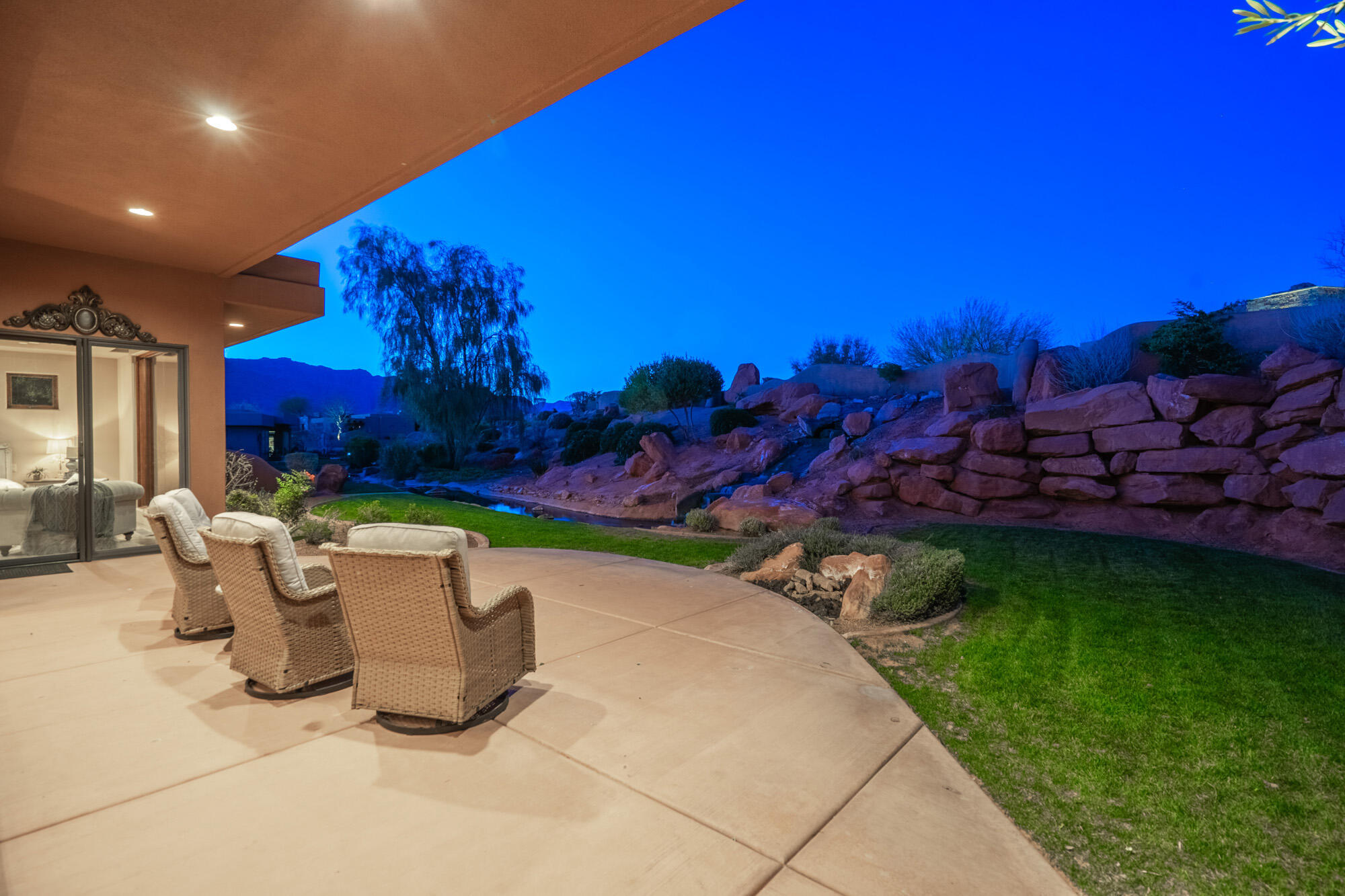 KACHINA SPRINGS EAST AT ENTRADA - Residential