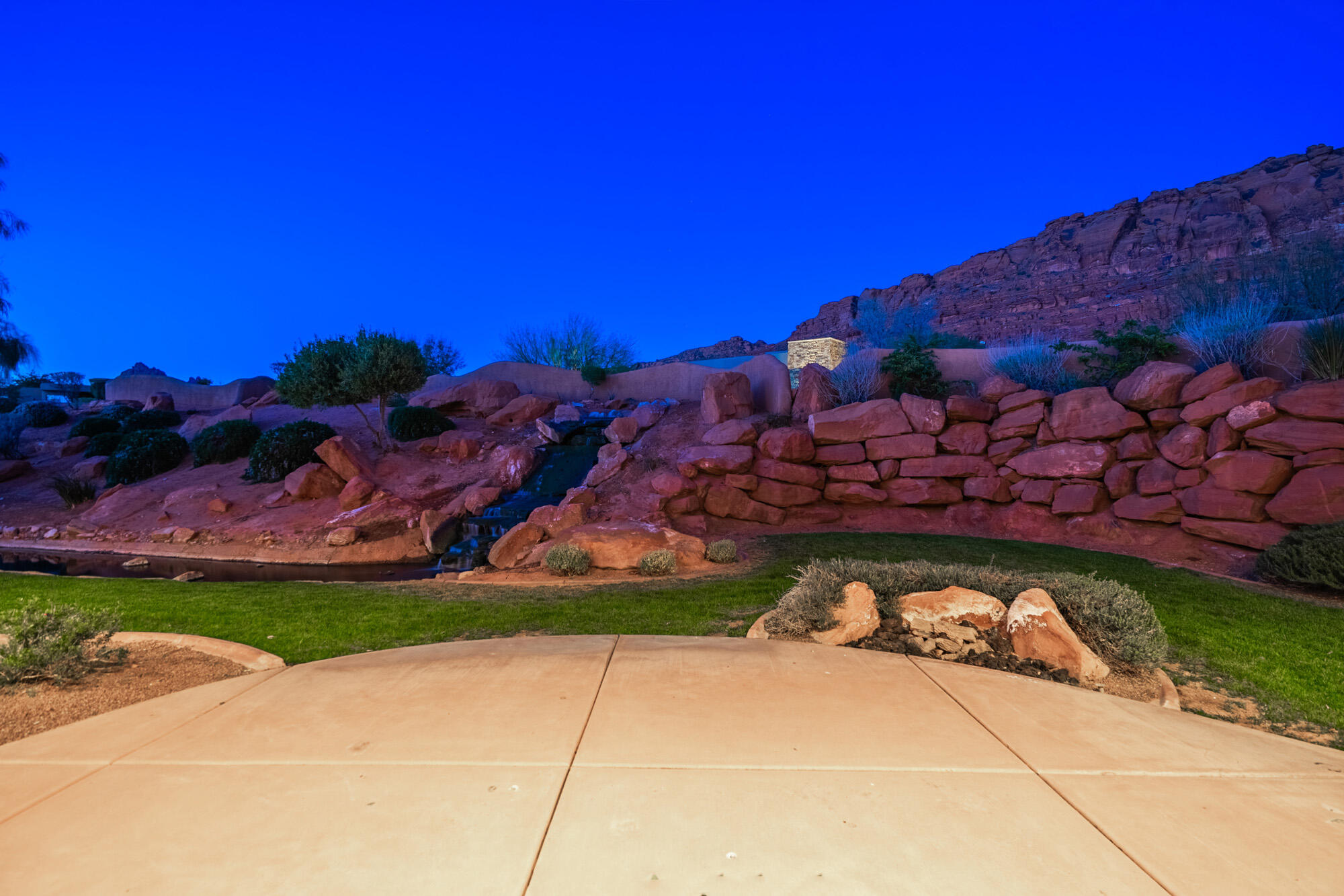 KACHINA SPRINGS EAST AT ENTRADA - Residential