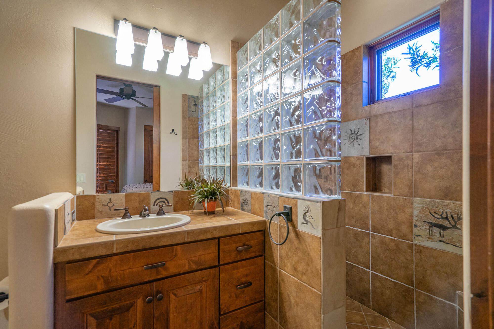 KACHINA SPRINGS EAST AT ENTRADA - Residential