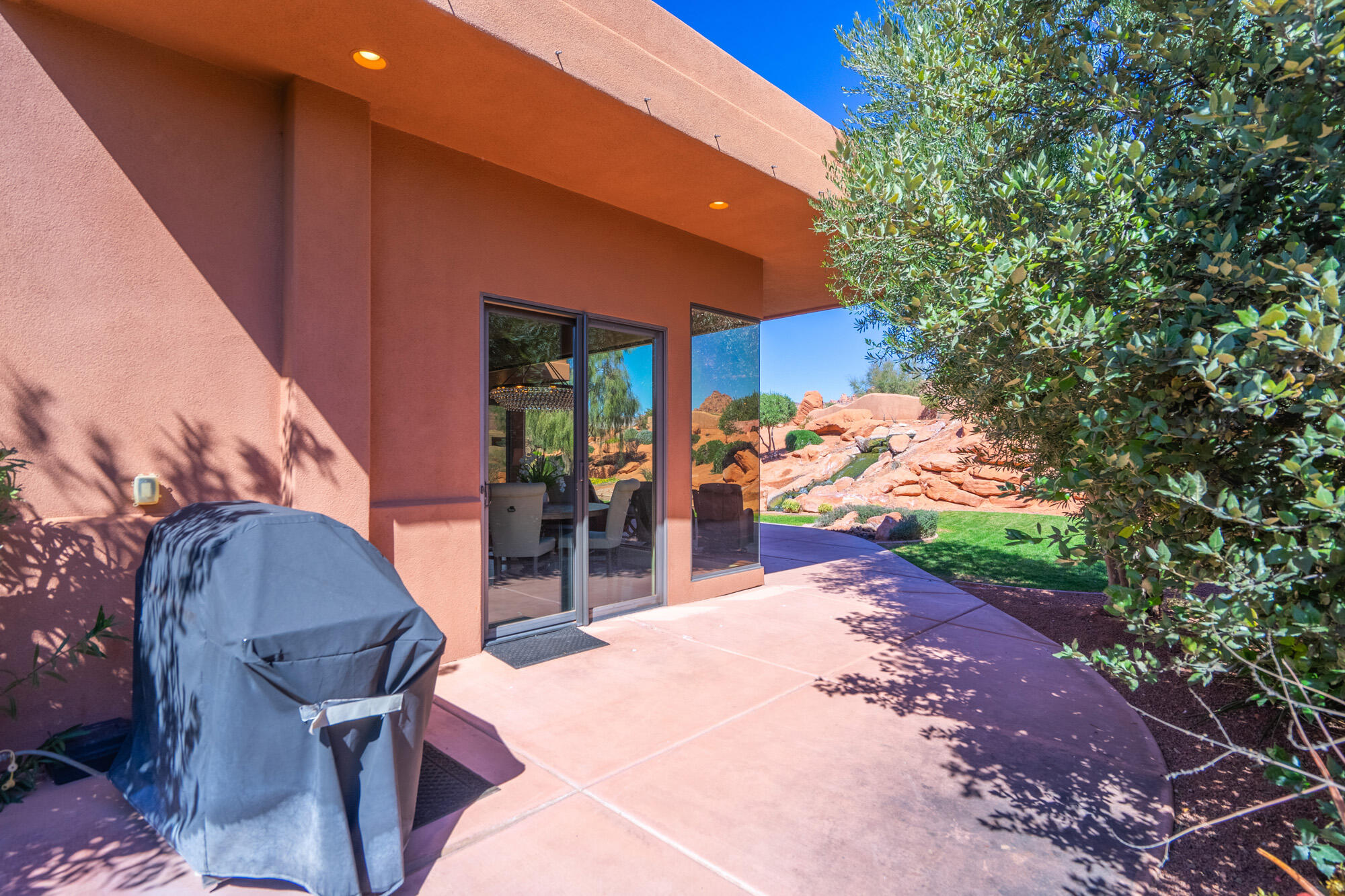 KACHINA SPRINGS EAST AT ENTRADA - Residential