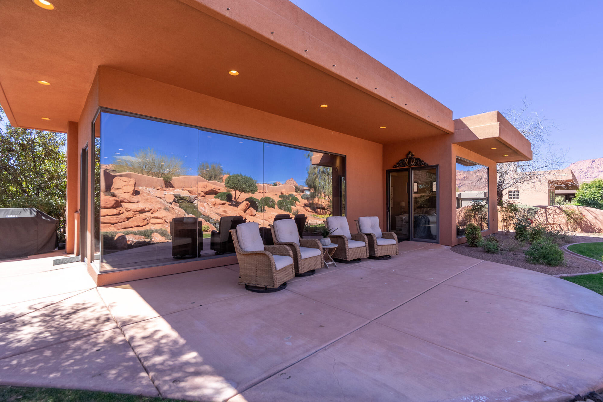 KACHINA SPRINGS EAST AT ENTRADA - Residential