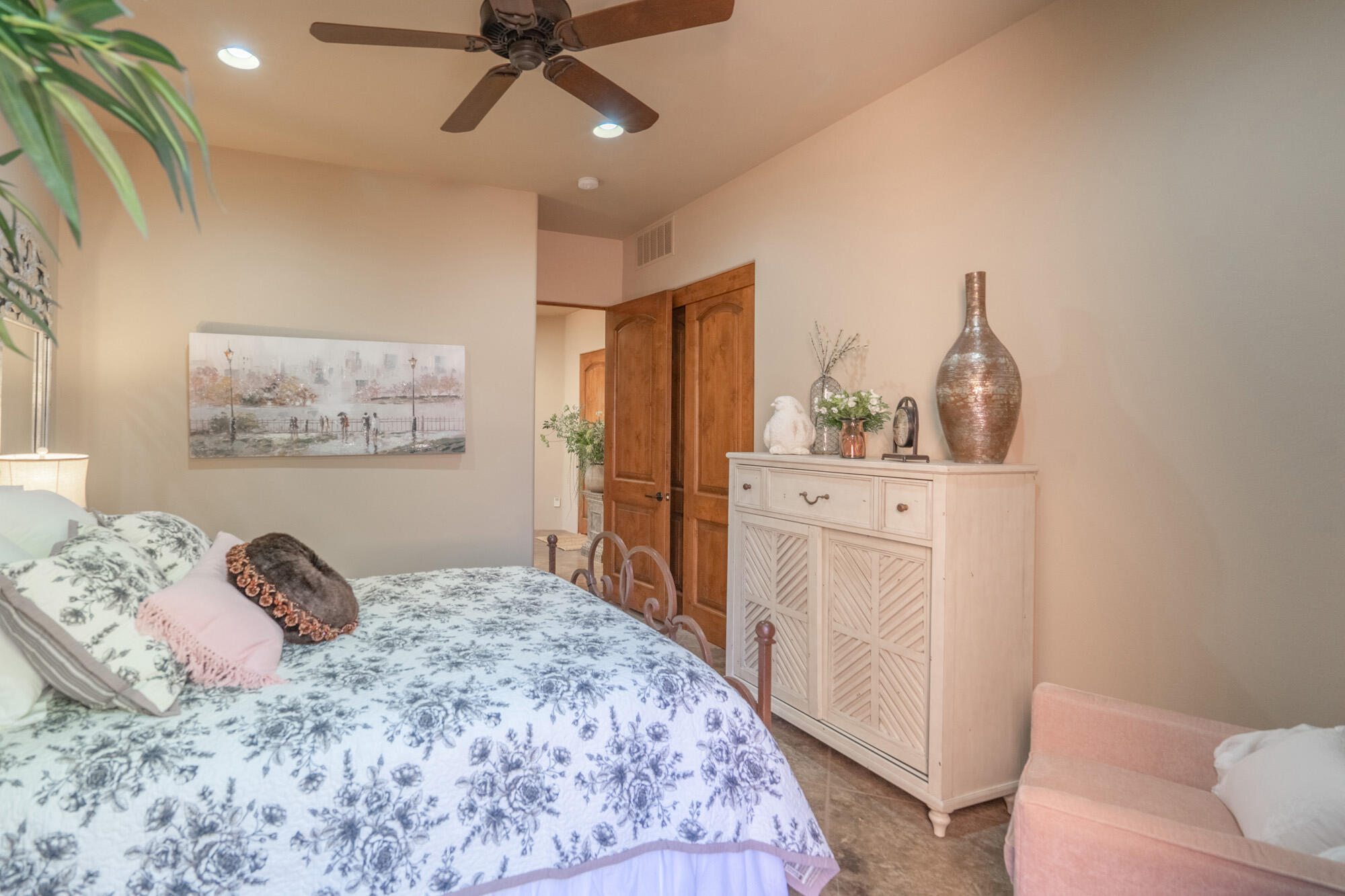 KACHINA SPRINGS EAST AT ENTRADA - Residential