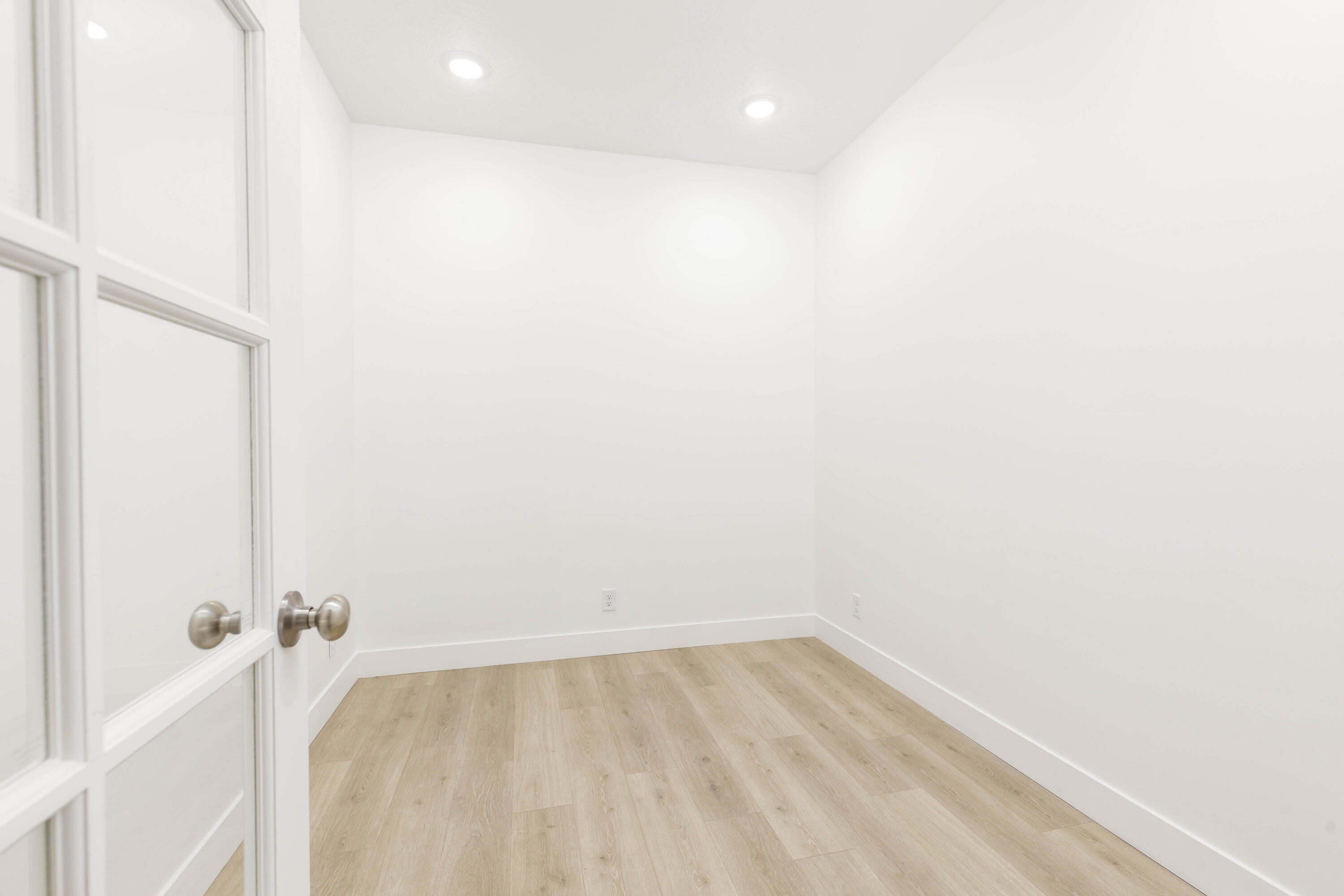 SALARNO HILLS AT DIVARIO - Residential