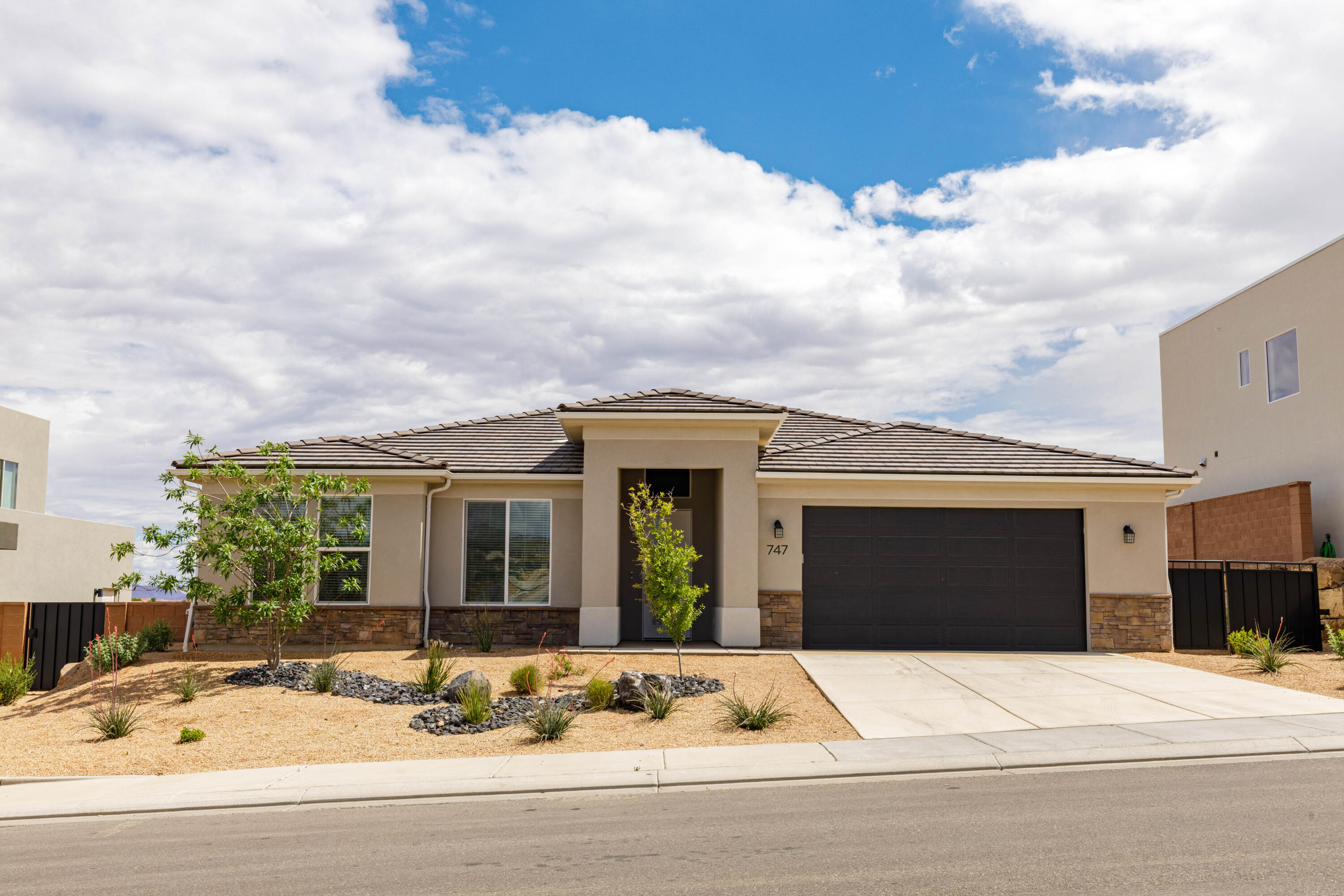 SALARNO HILLS AT DIVARIO - Residential