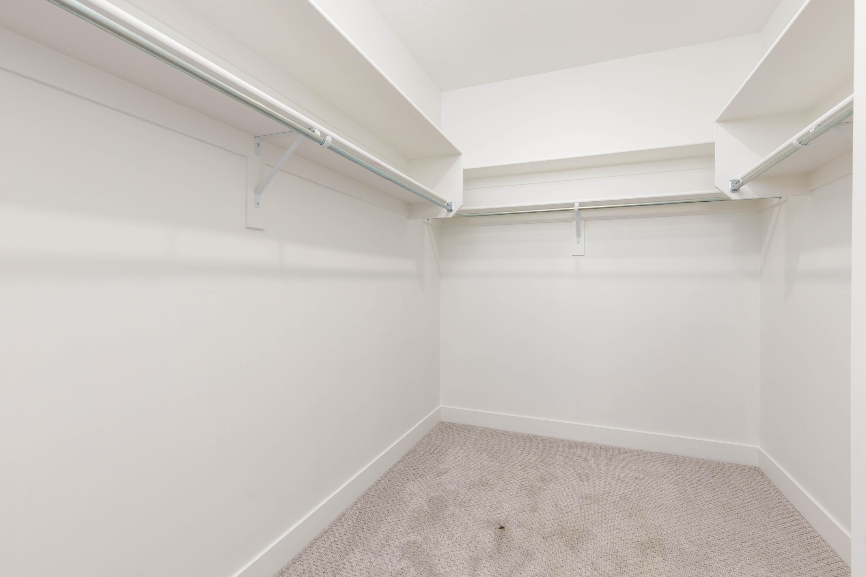 SALARNO HILLS AT DIVARIO - Residential