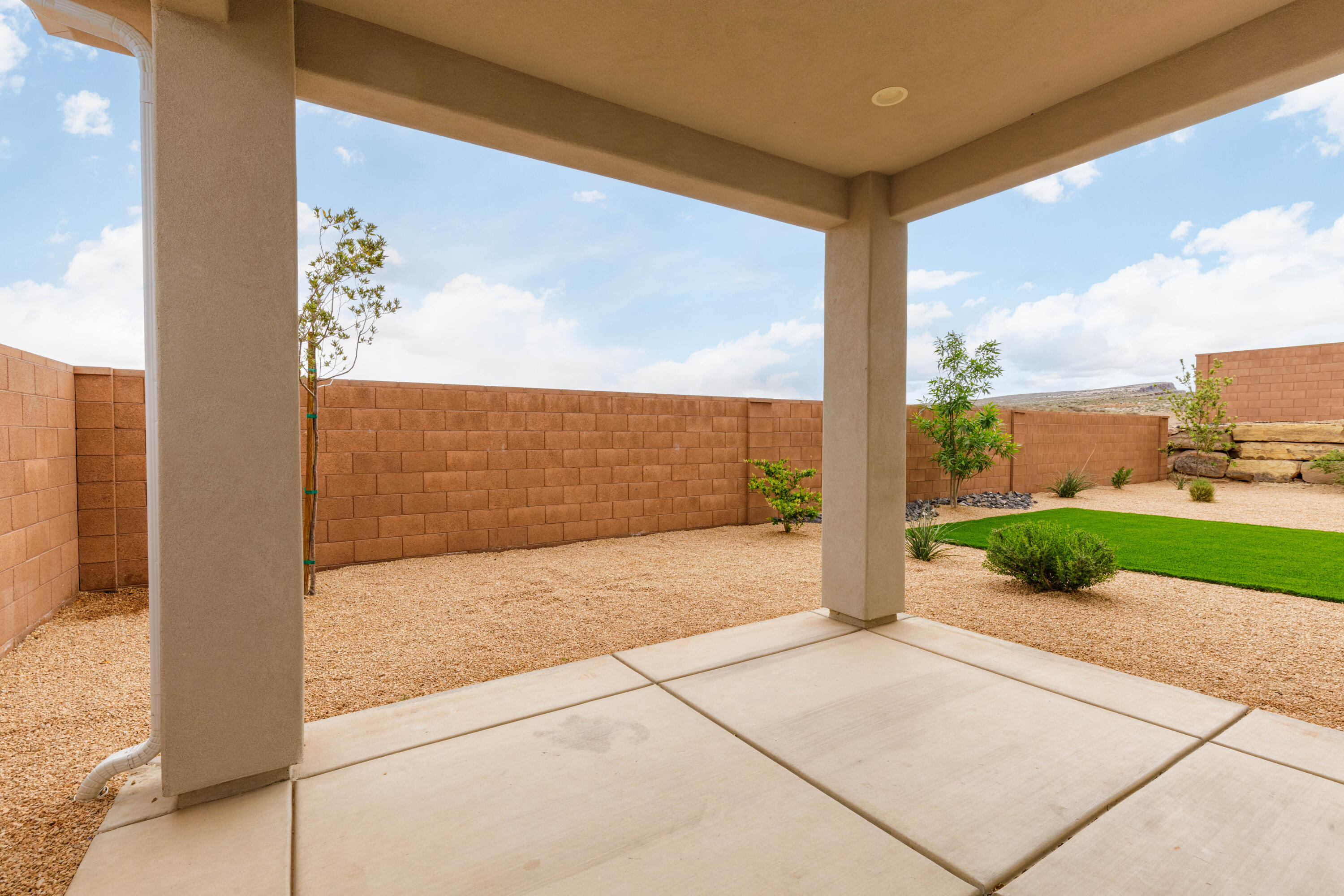 SALARNO HILLS AT DIVARIO - Residential