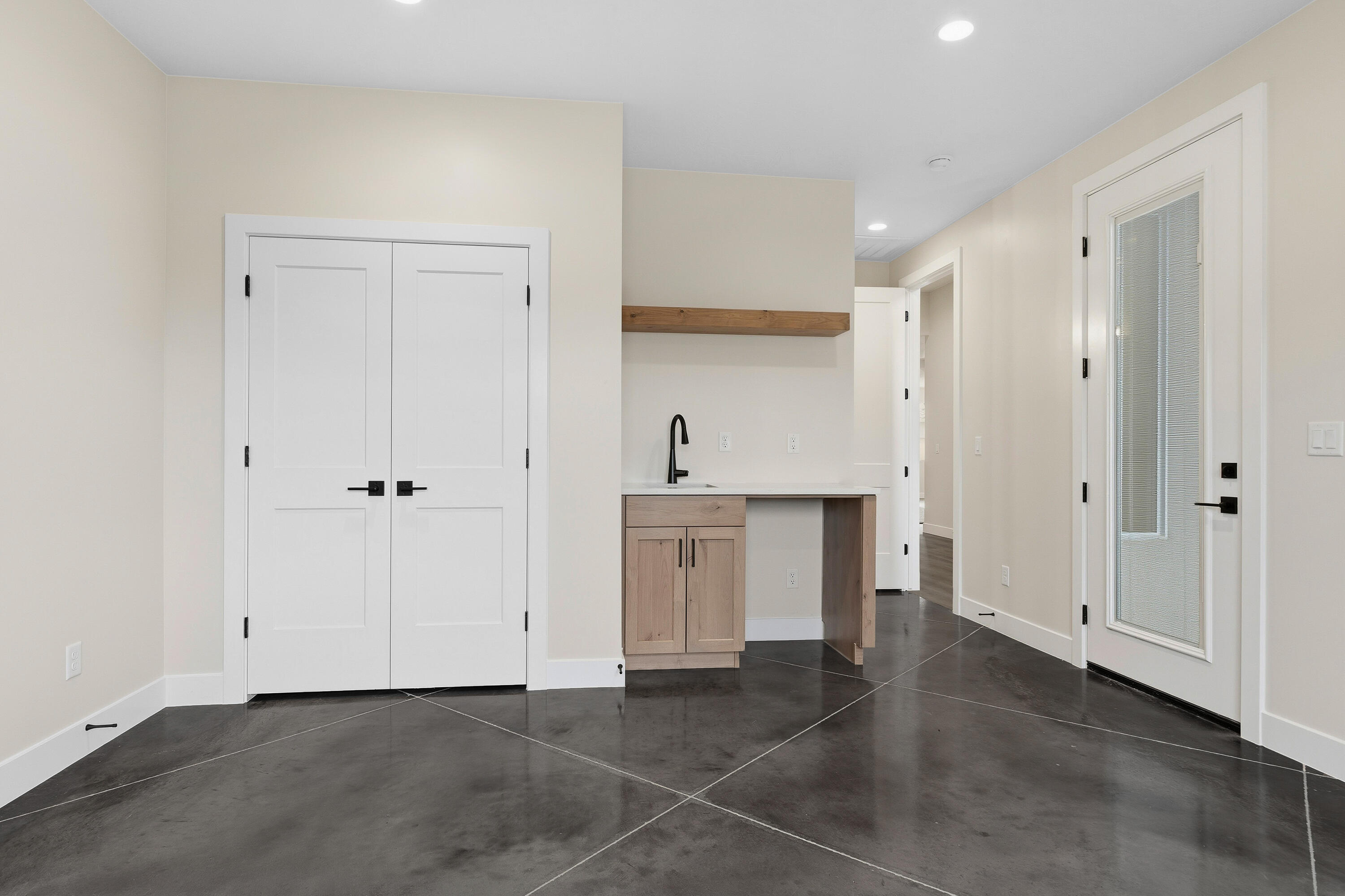 DIXIE SPRINGS - Residential