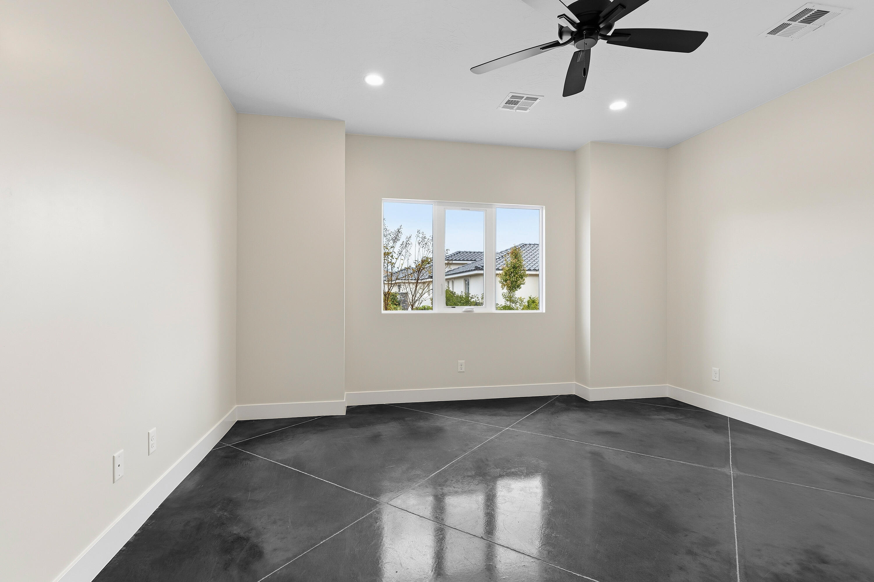 DIXIE SPRINGS - Residential