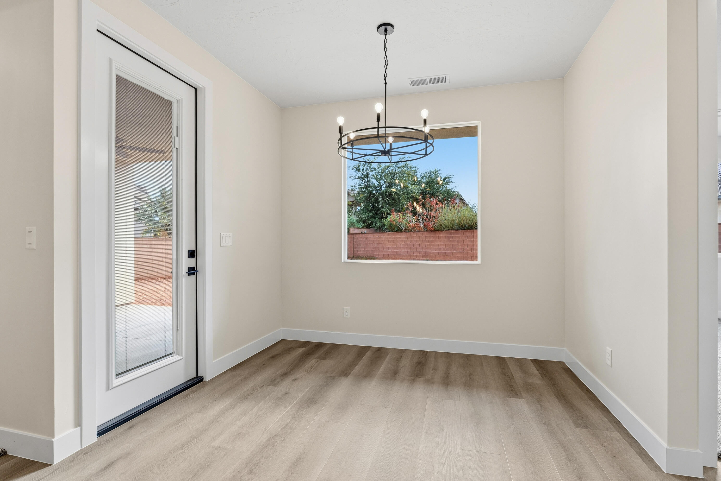 DIXIE SPRINGS - Residential