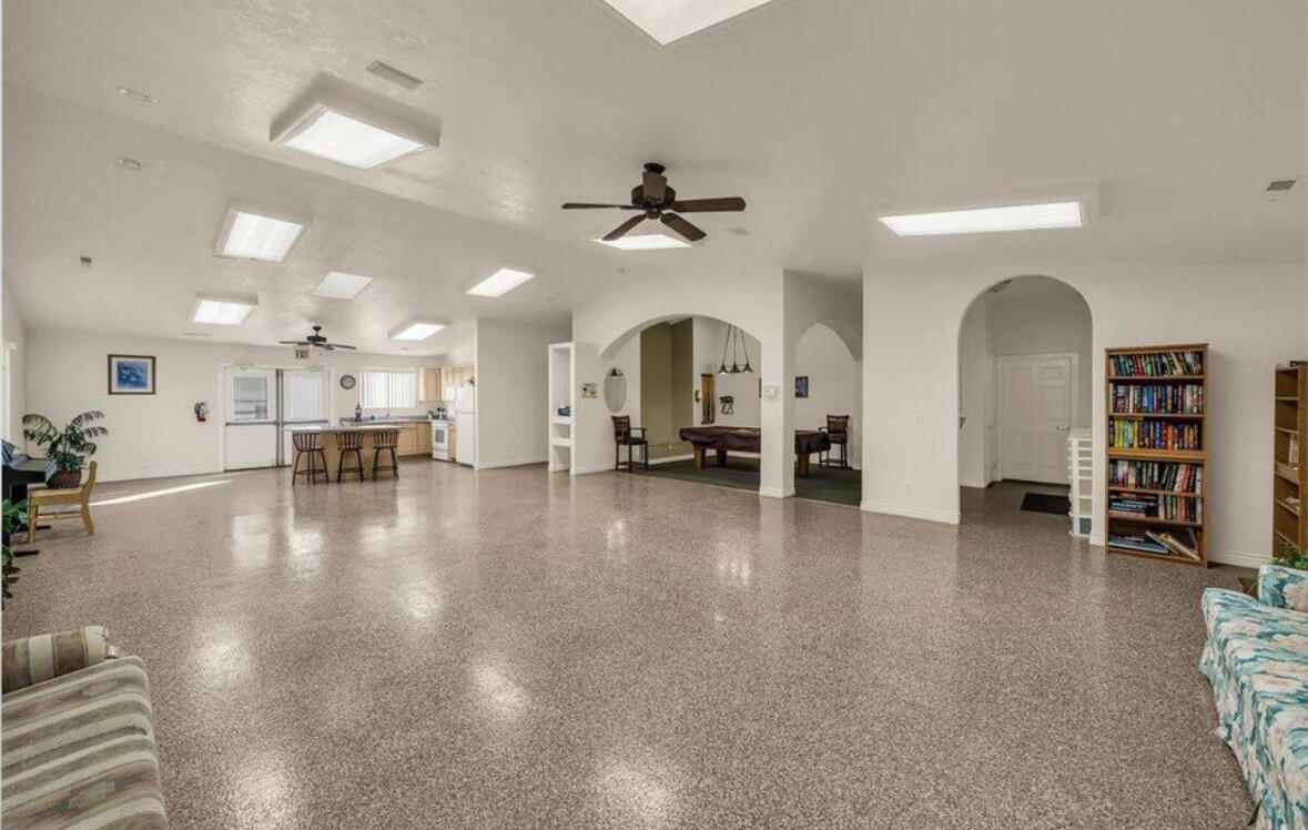 RIDGEPOINTE - Residential