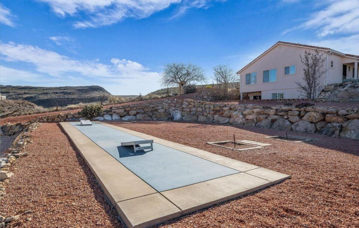 RIDGEPOINTE - Residential