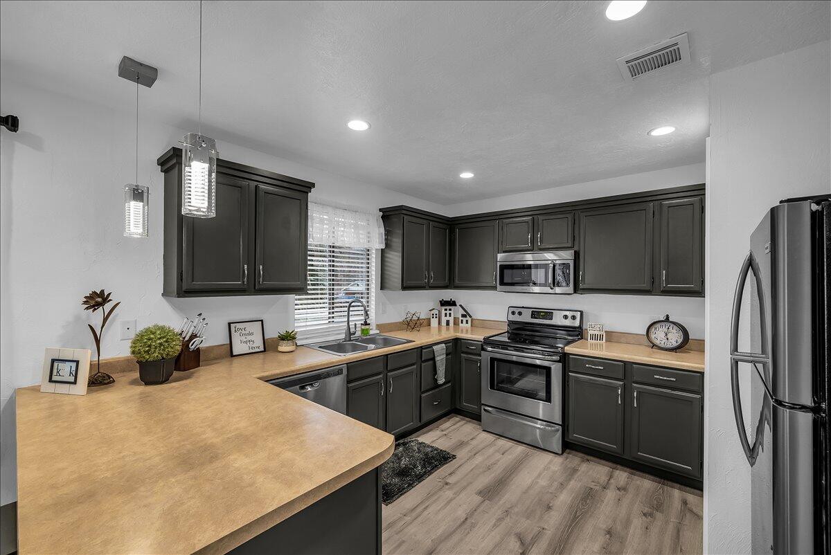 SUN VALLEY CONDOS - Residential