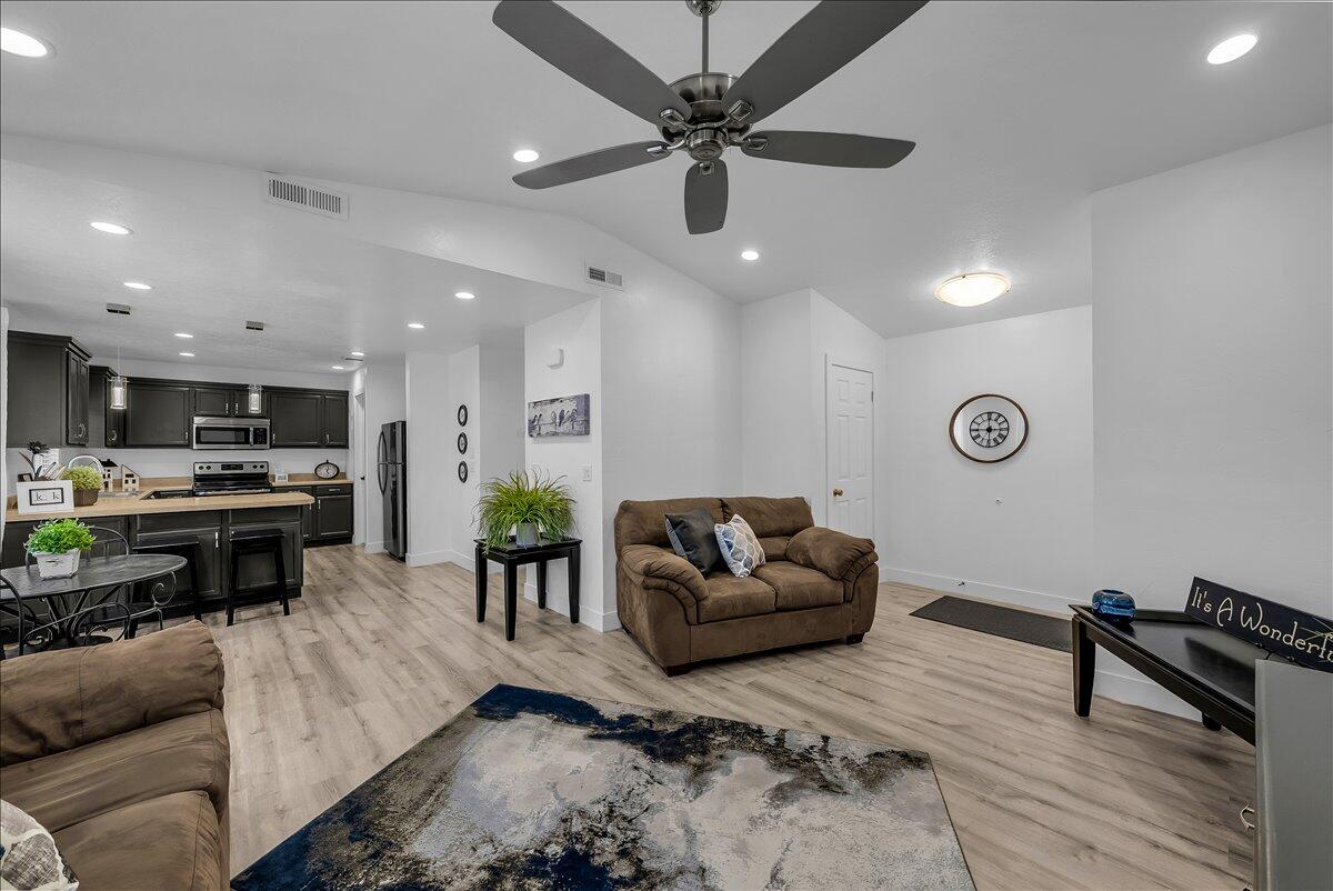 SUN VALLEY CONDOS - Residential