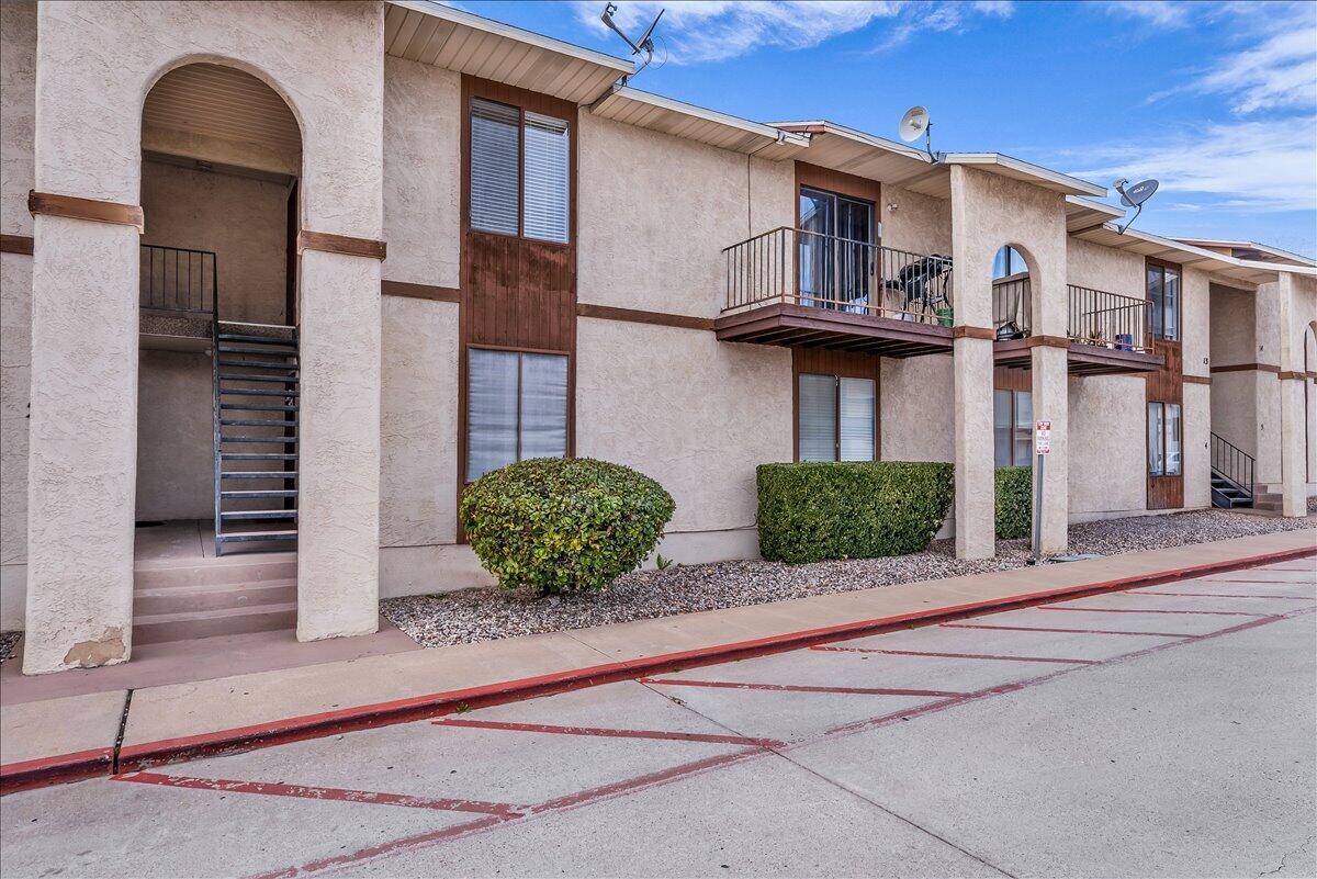 SUN VALLEY CONDOS - Residential