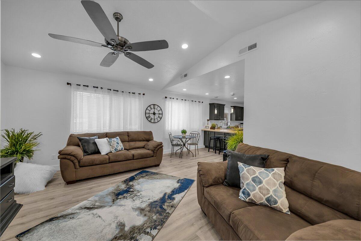 SUN VALLEY CONDOS - Residential