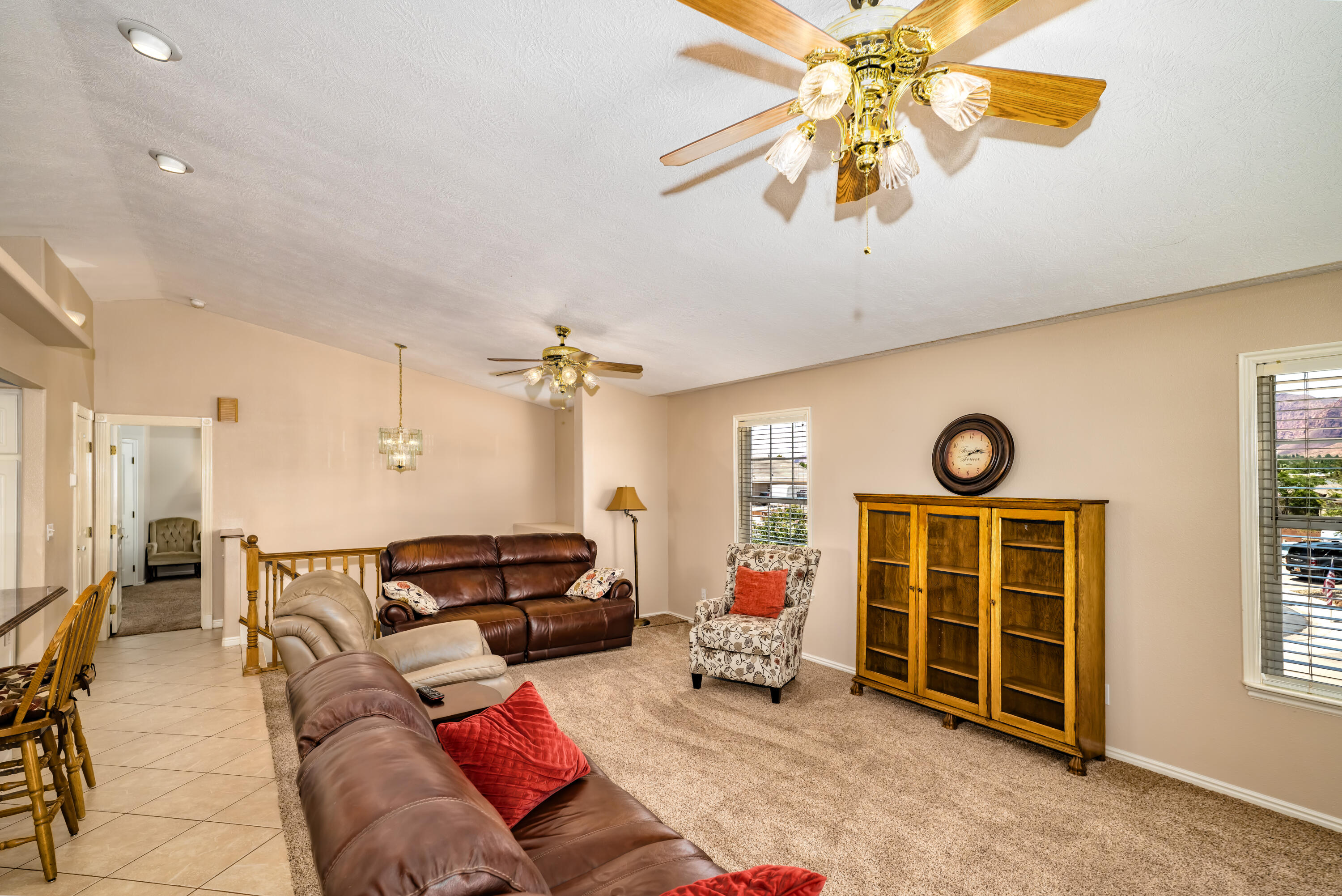 BOB LEE UNIT - Residential