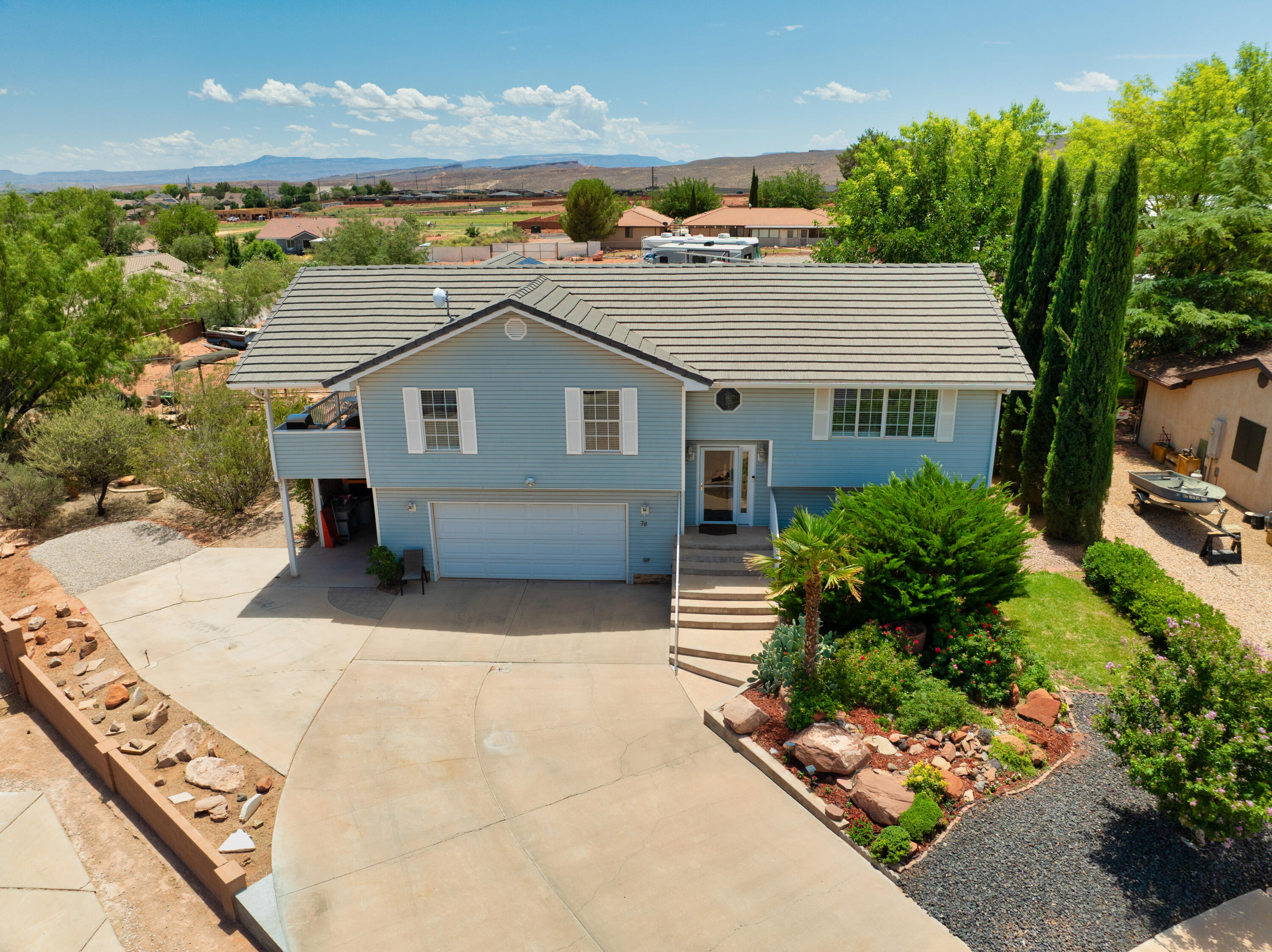 BOB LEE UNIT - Residential