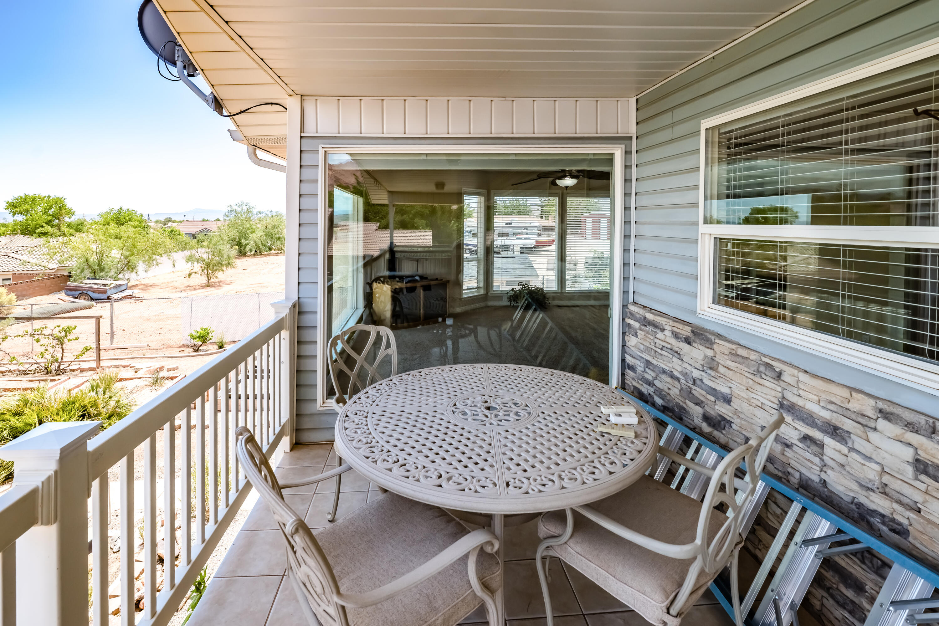 BOB LEE UNIT - Residential