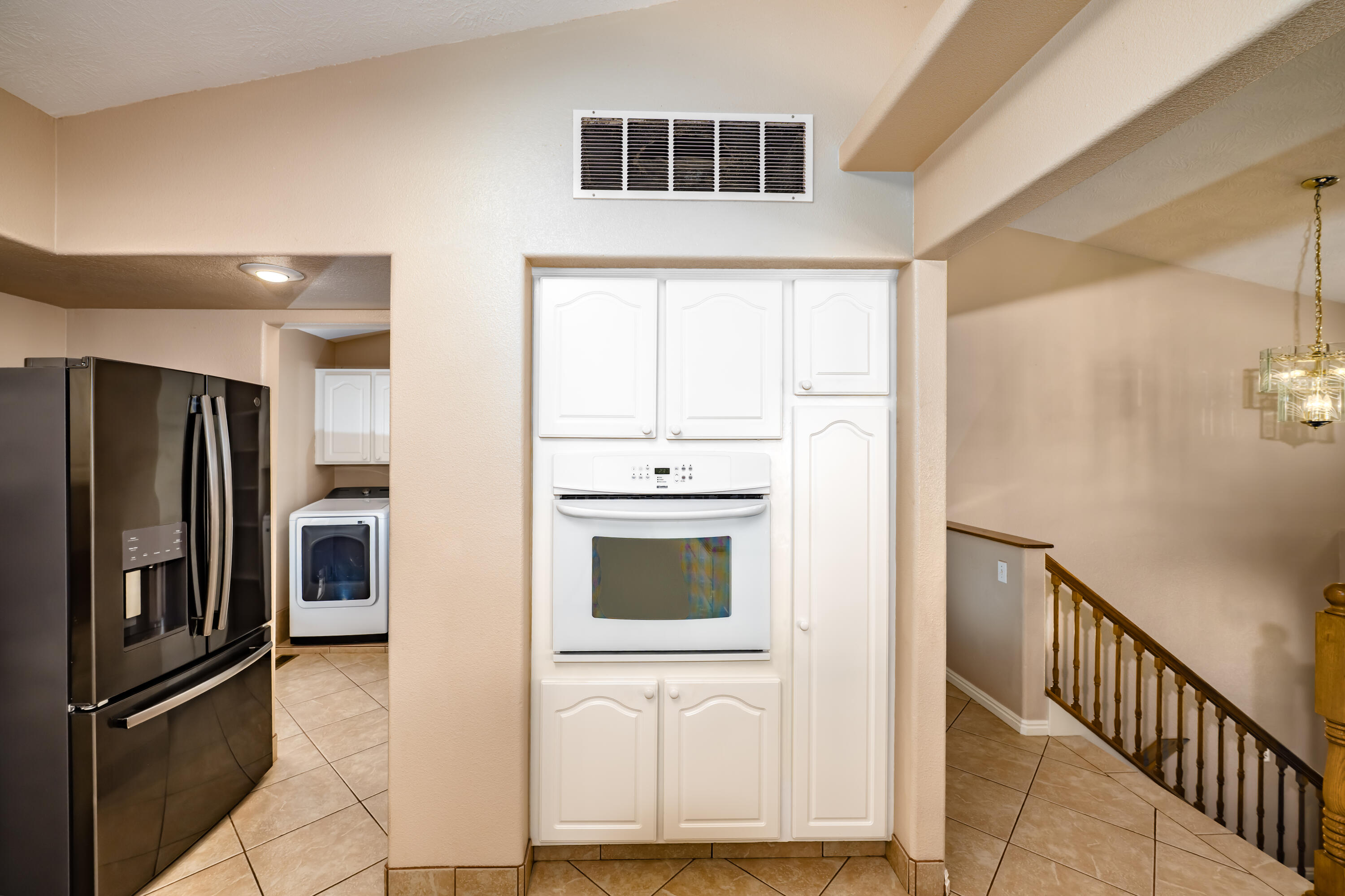 BOB LEE UNIT - Residential