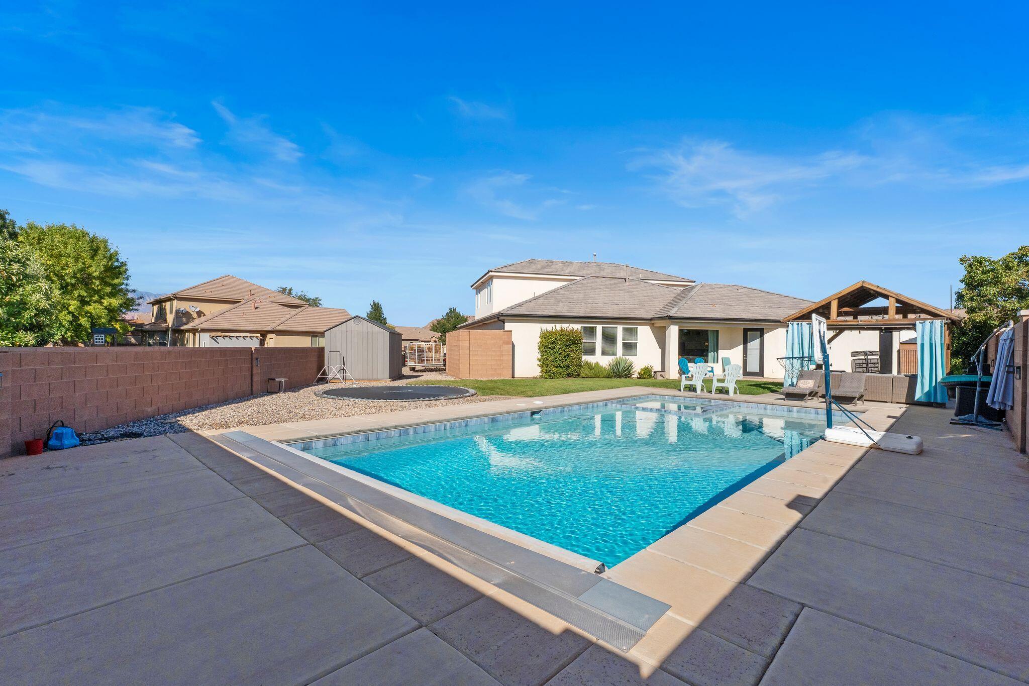 DIXIE COUNTRY LANE ESTATES - Residential