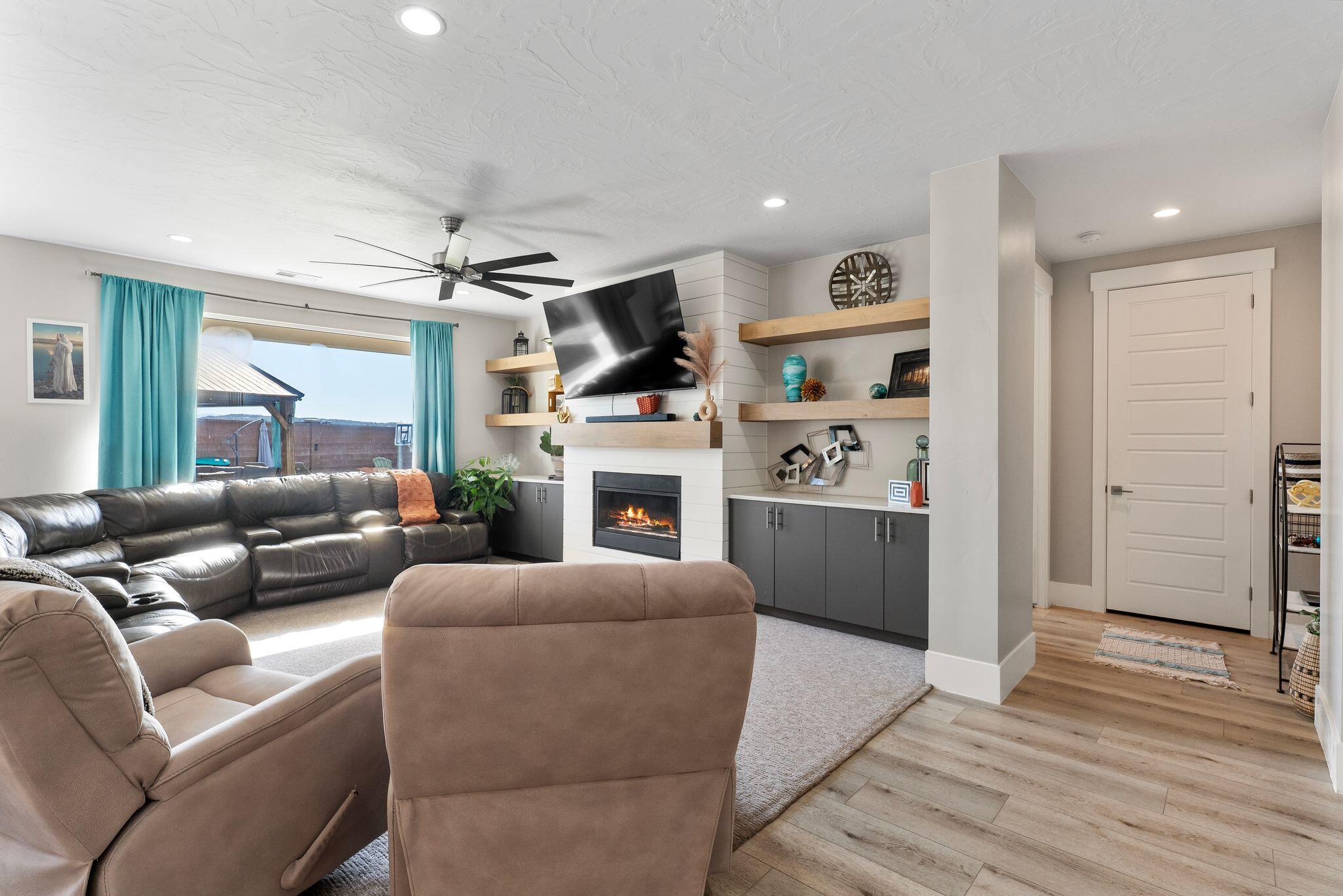 DIXIE COUNTRY LANE ESTATES - Residential