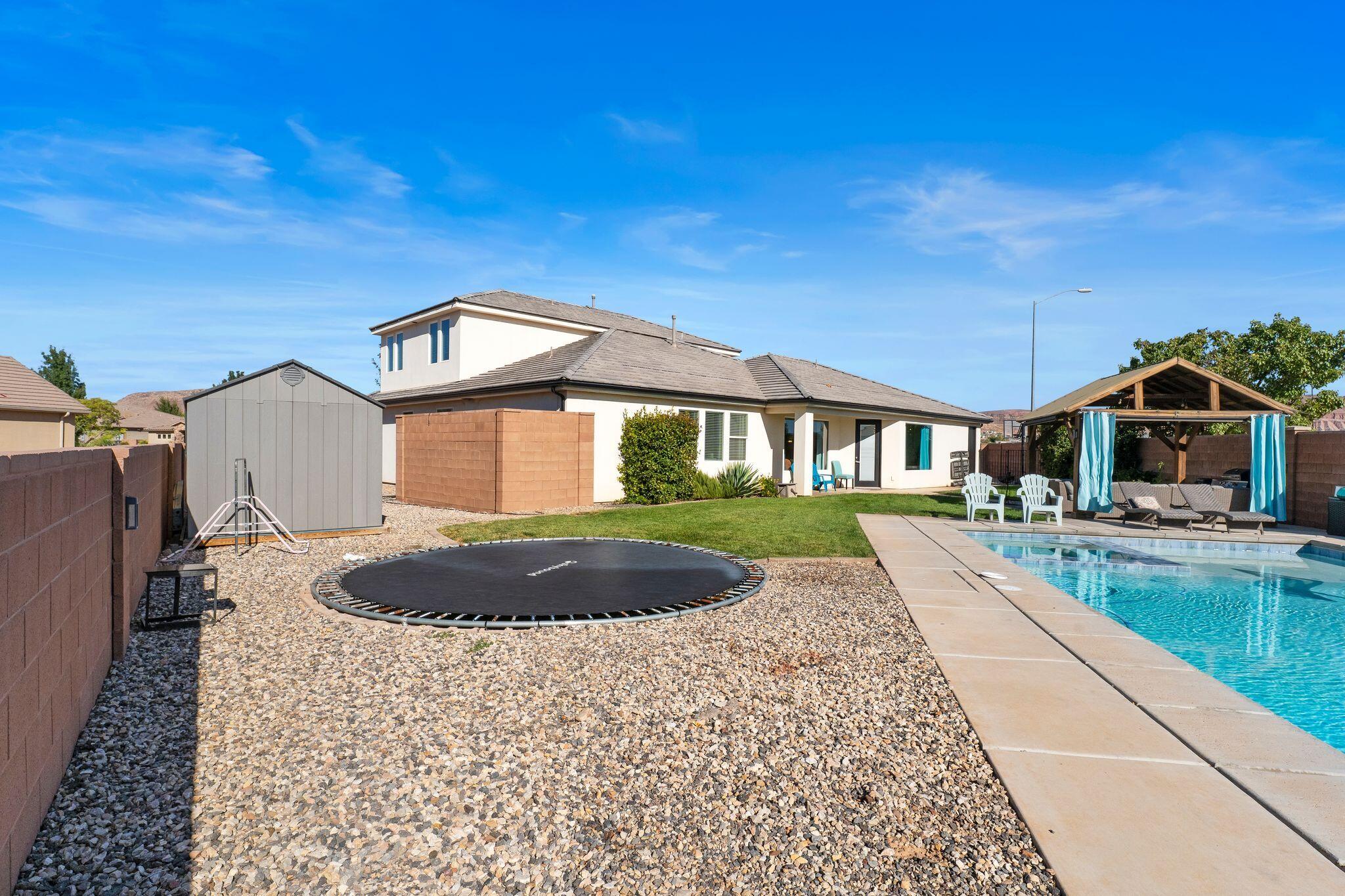 DIXIE COUNTRY LANE ESTATES - Residential