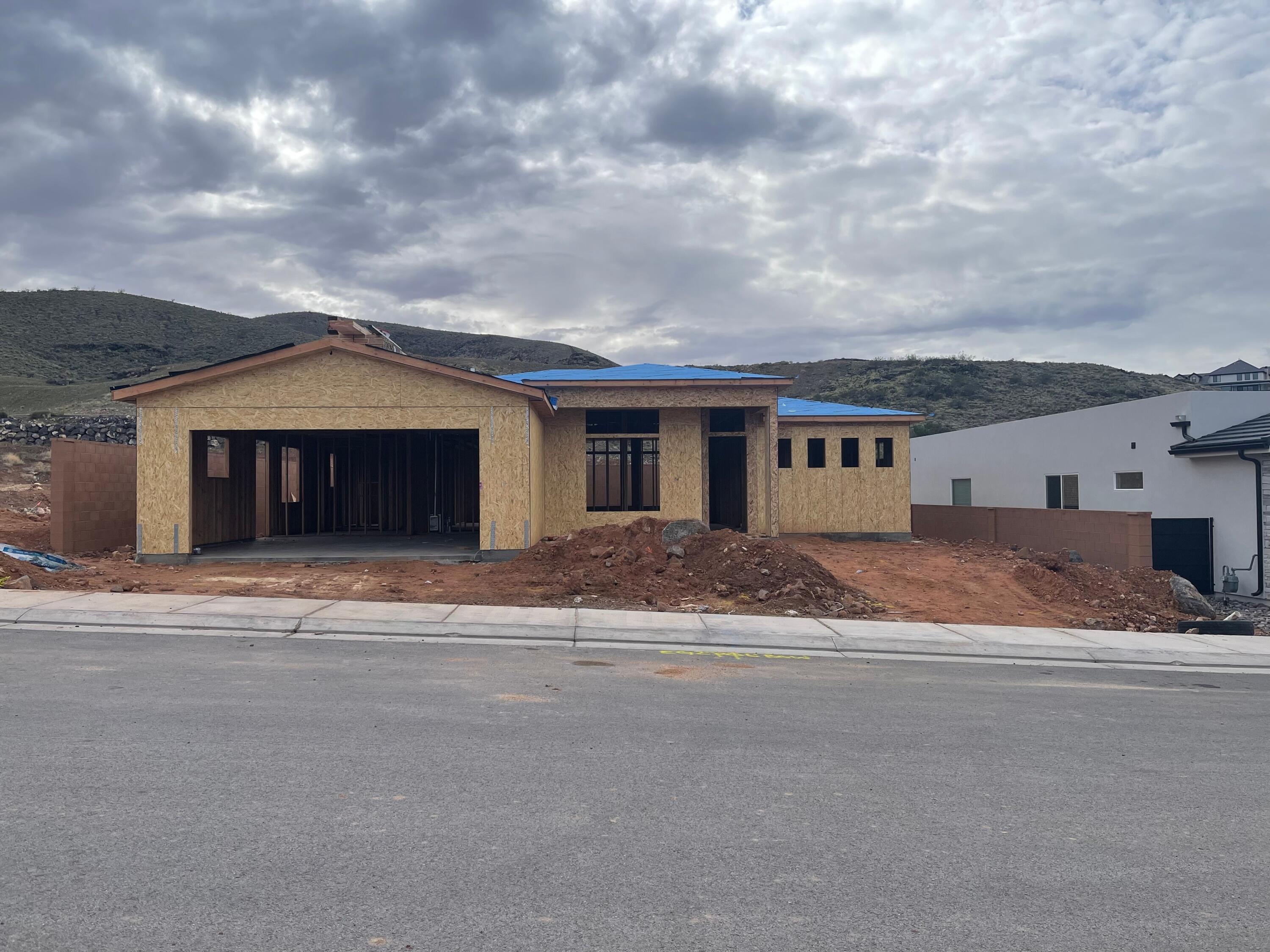 HURRICANE VIEWS - Residential