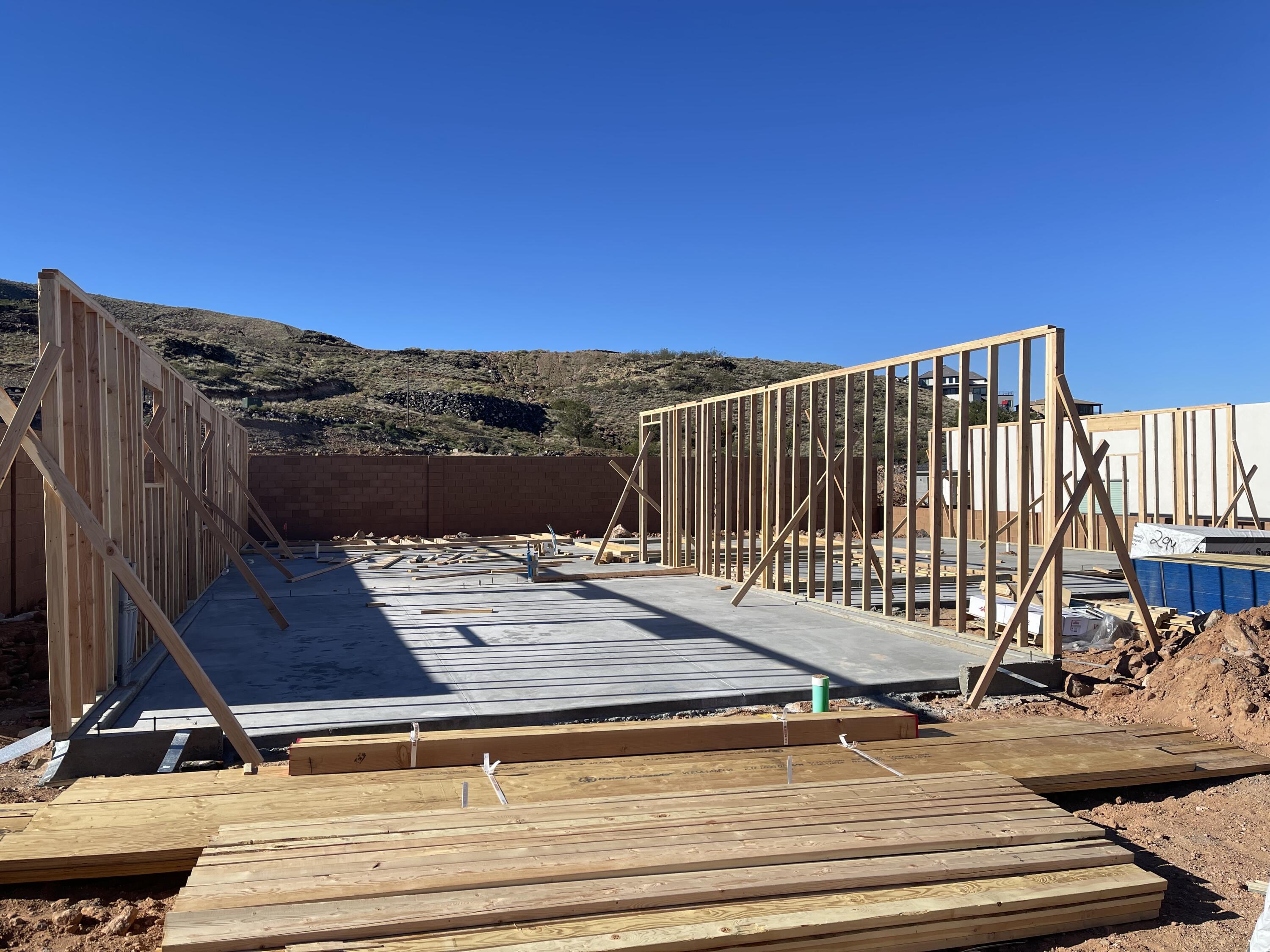 HURRICANE VIEWS - Residential