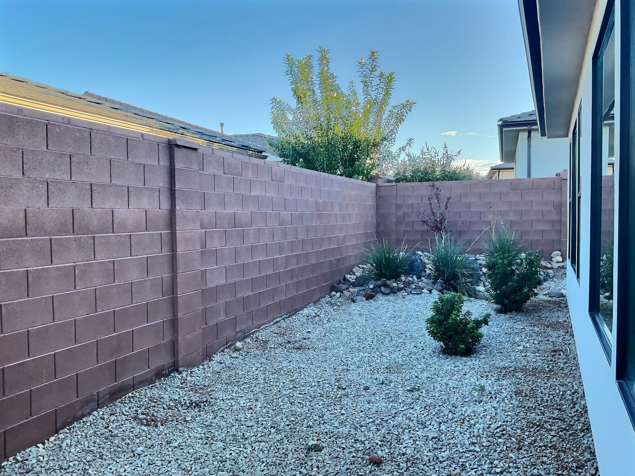 DESERT VISTA - Residential