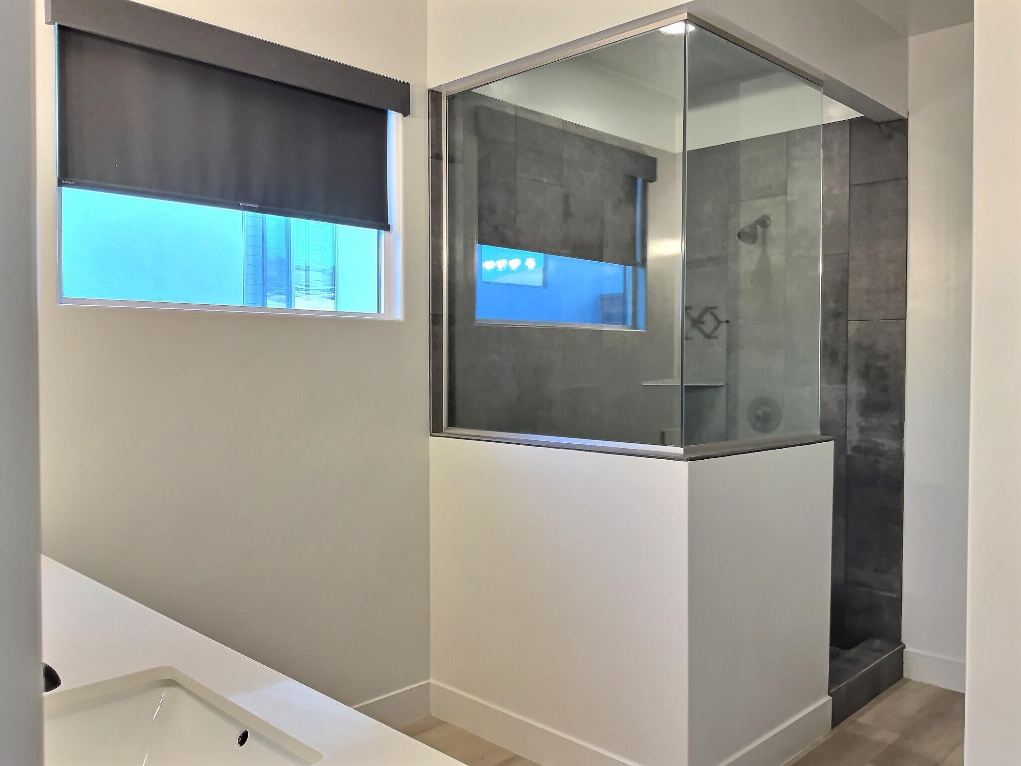 DESERT VISTA - Residential