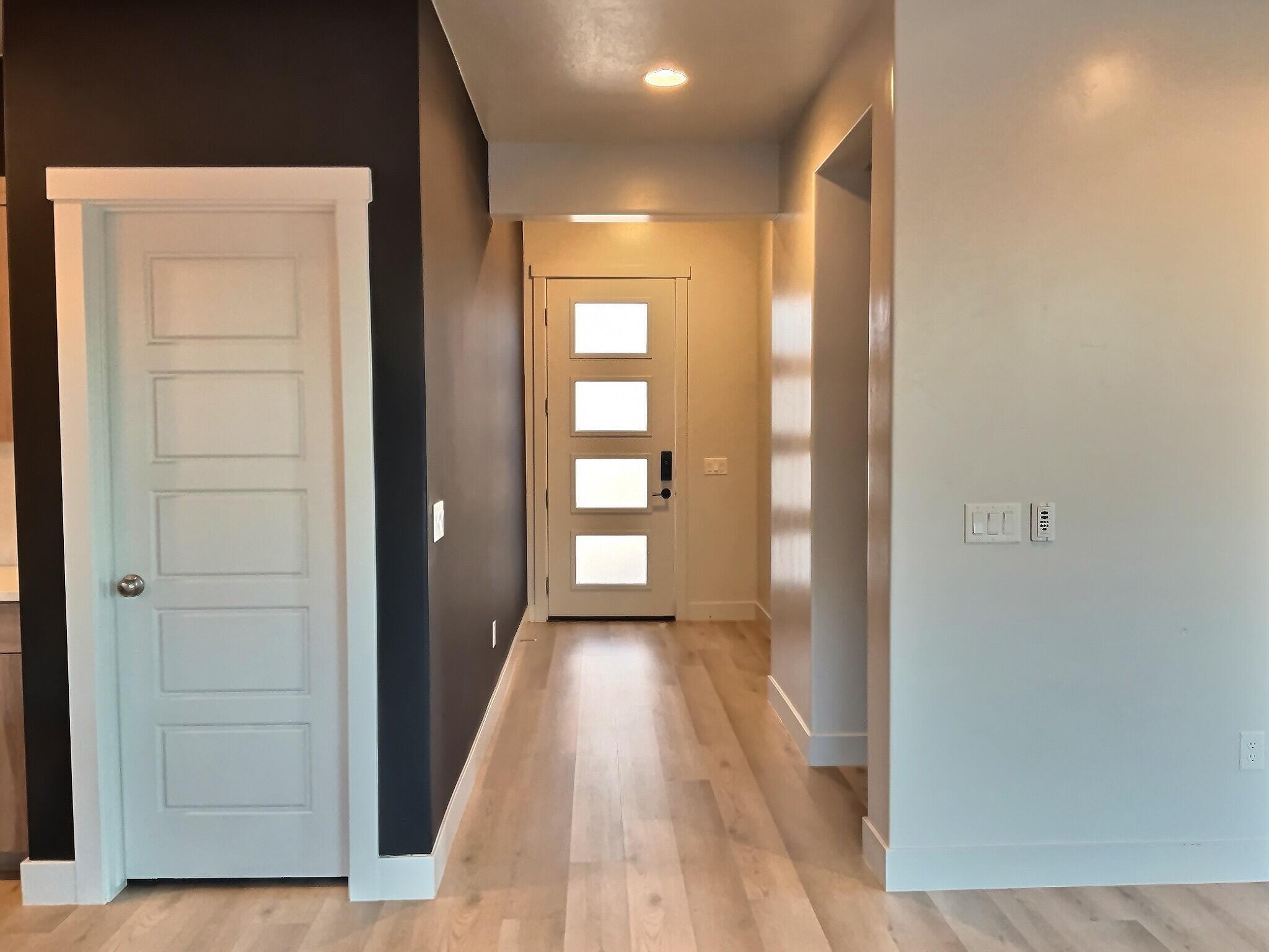 DESERT VISTA - Residential