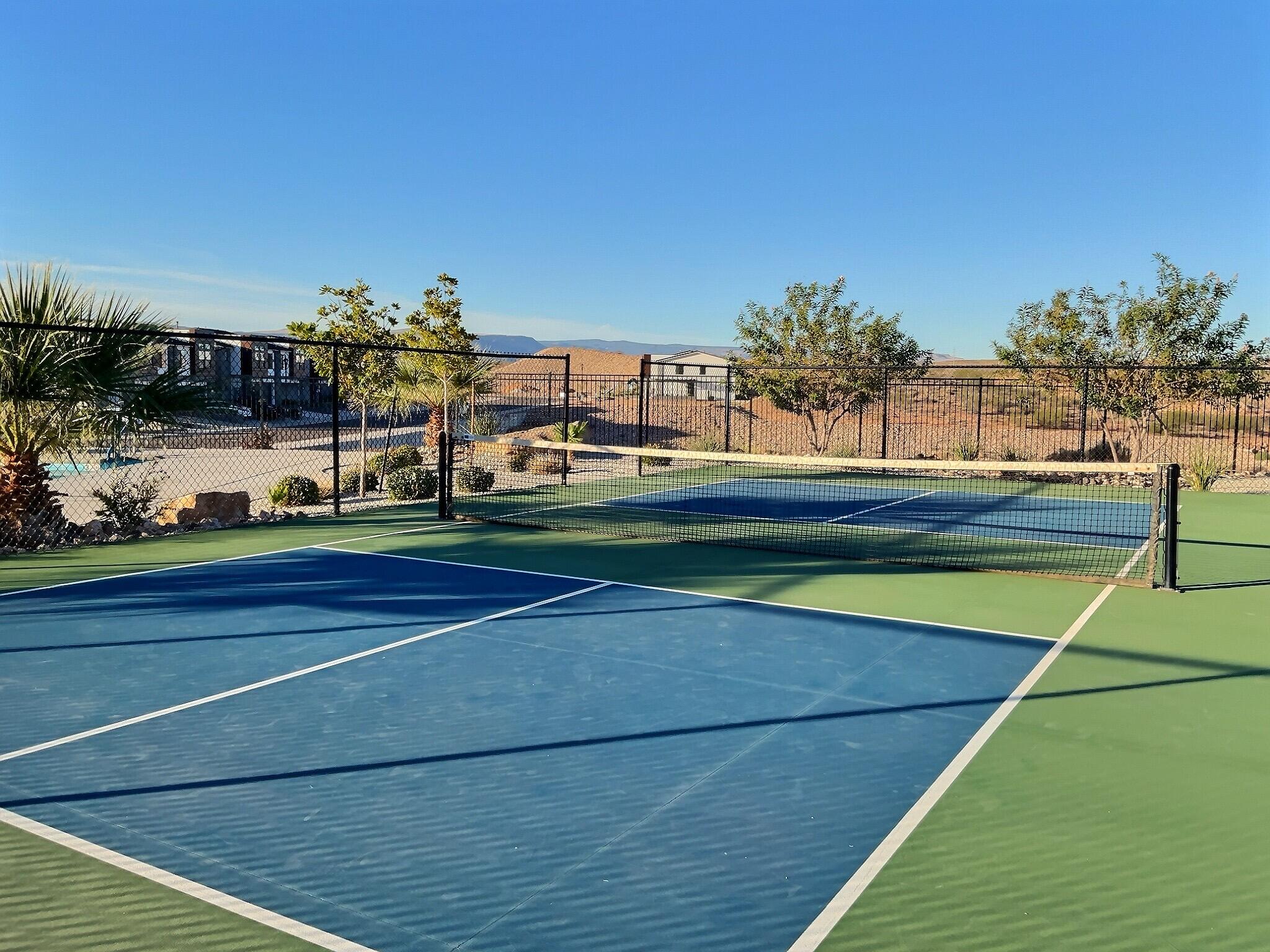 DESERT VISTA - Residential