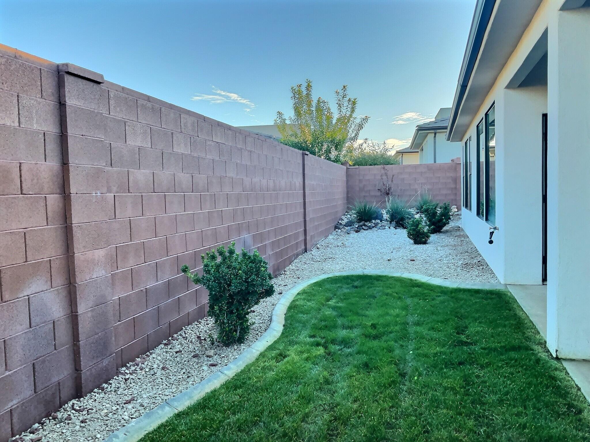 DESERT VISTA - Residential