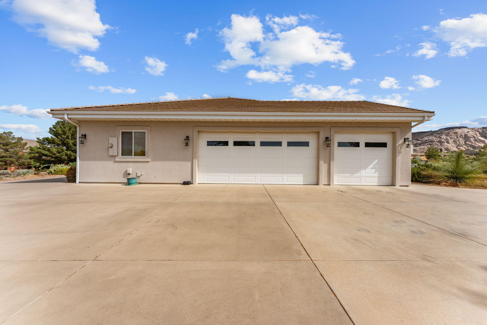 WINCHESTER HILLS - Residential