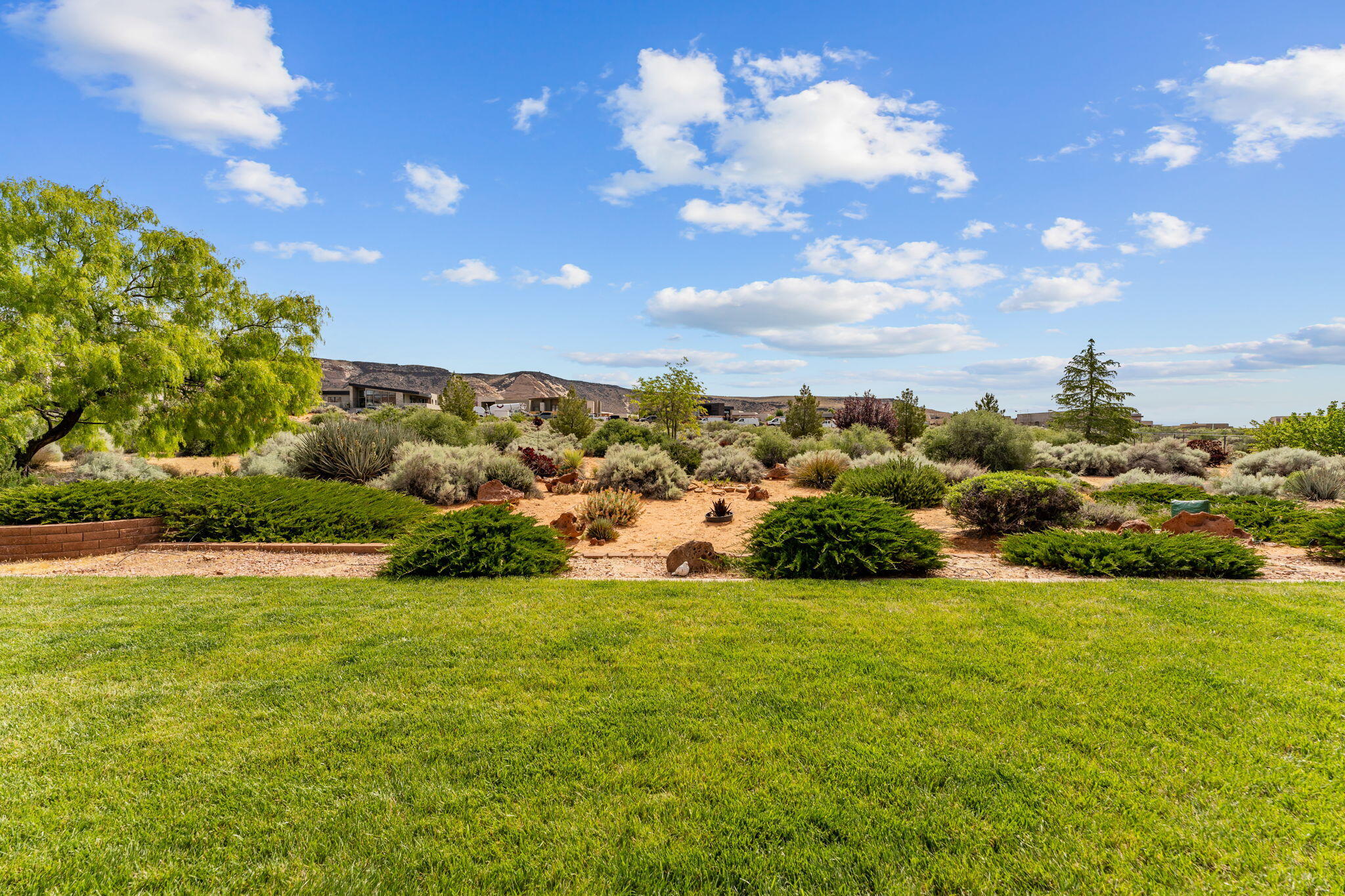 WINCHESTER HILLS - Residential