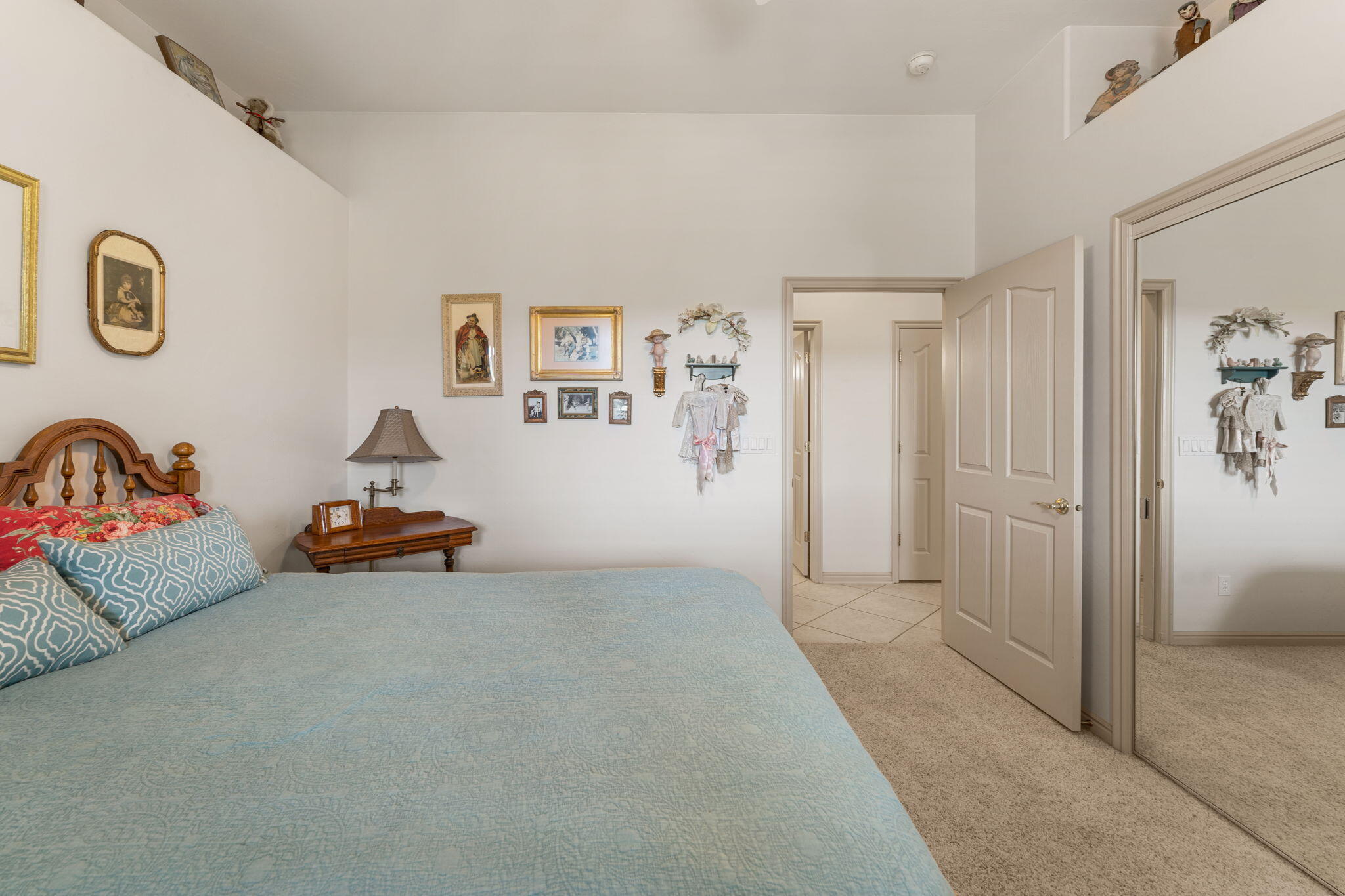 WINCHESTER HILLS - Residential