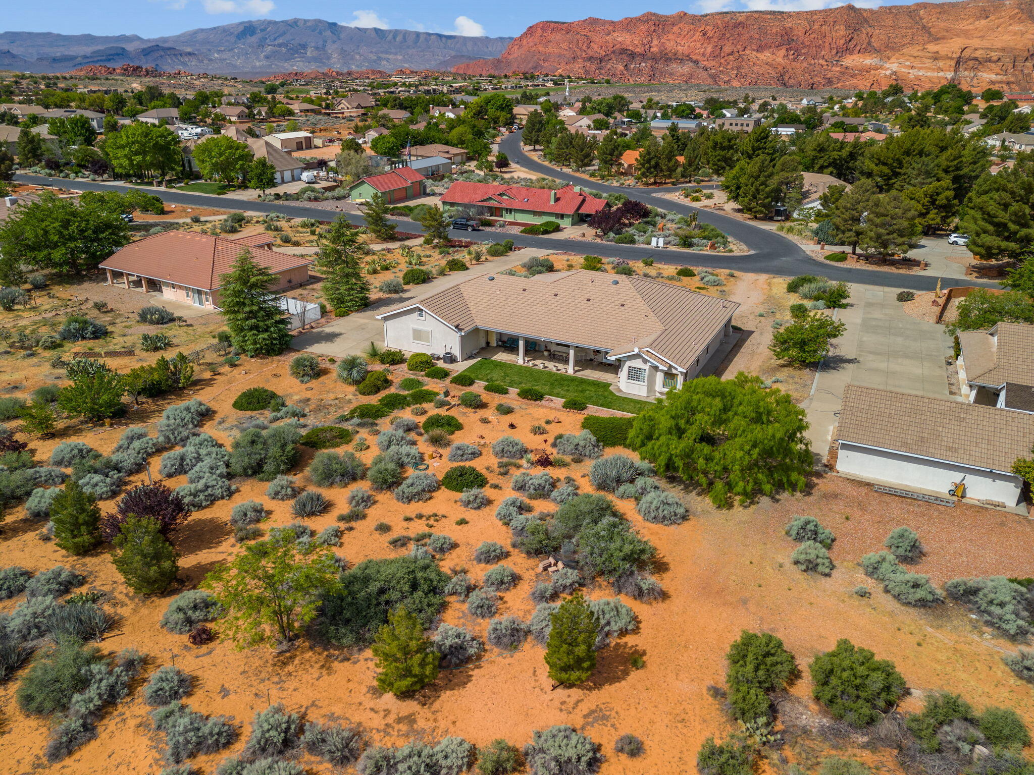 WINCHESTER HILLS - Residential