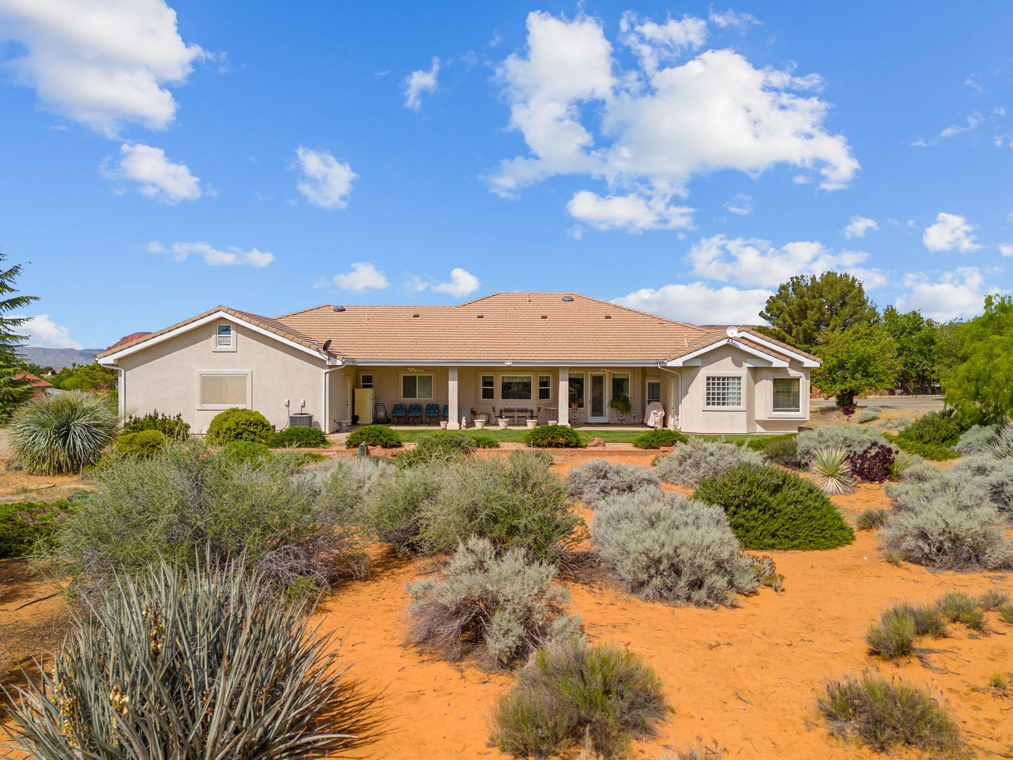 WINCHESTER HILLS - Residential