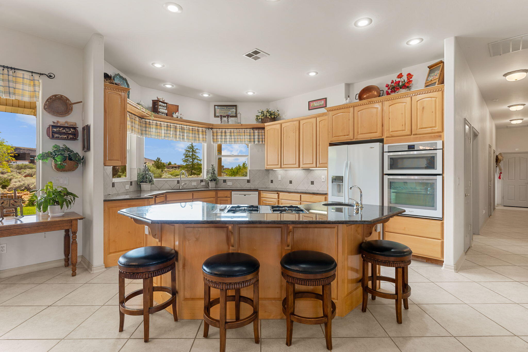 WINCHESTER HILLS - Residential