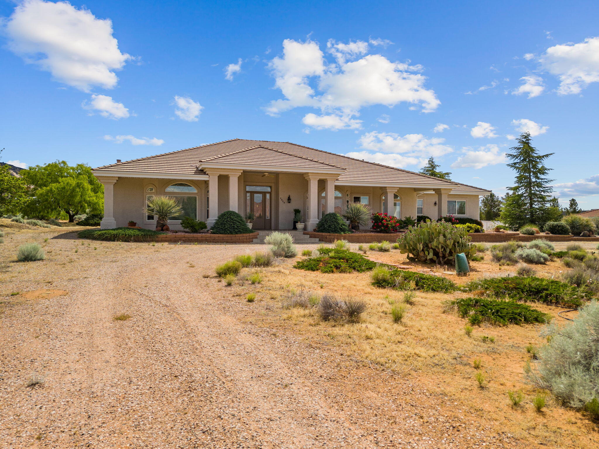 WINCHESTER HILLS - Residential