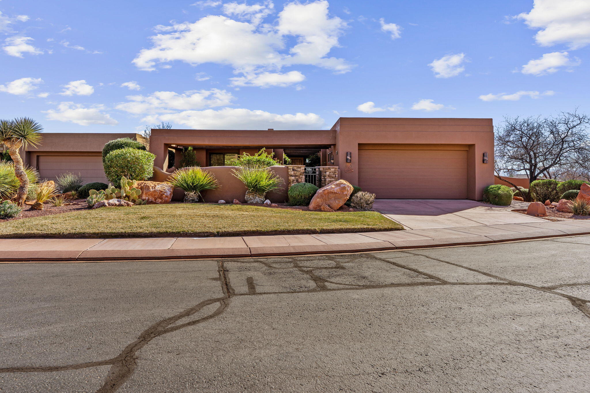 SPRINGS AT SNOW CANYON - Residential